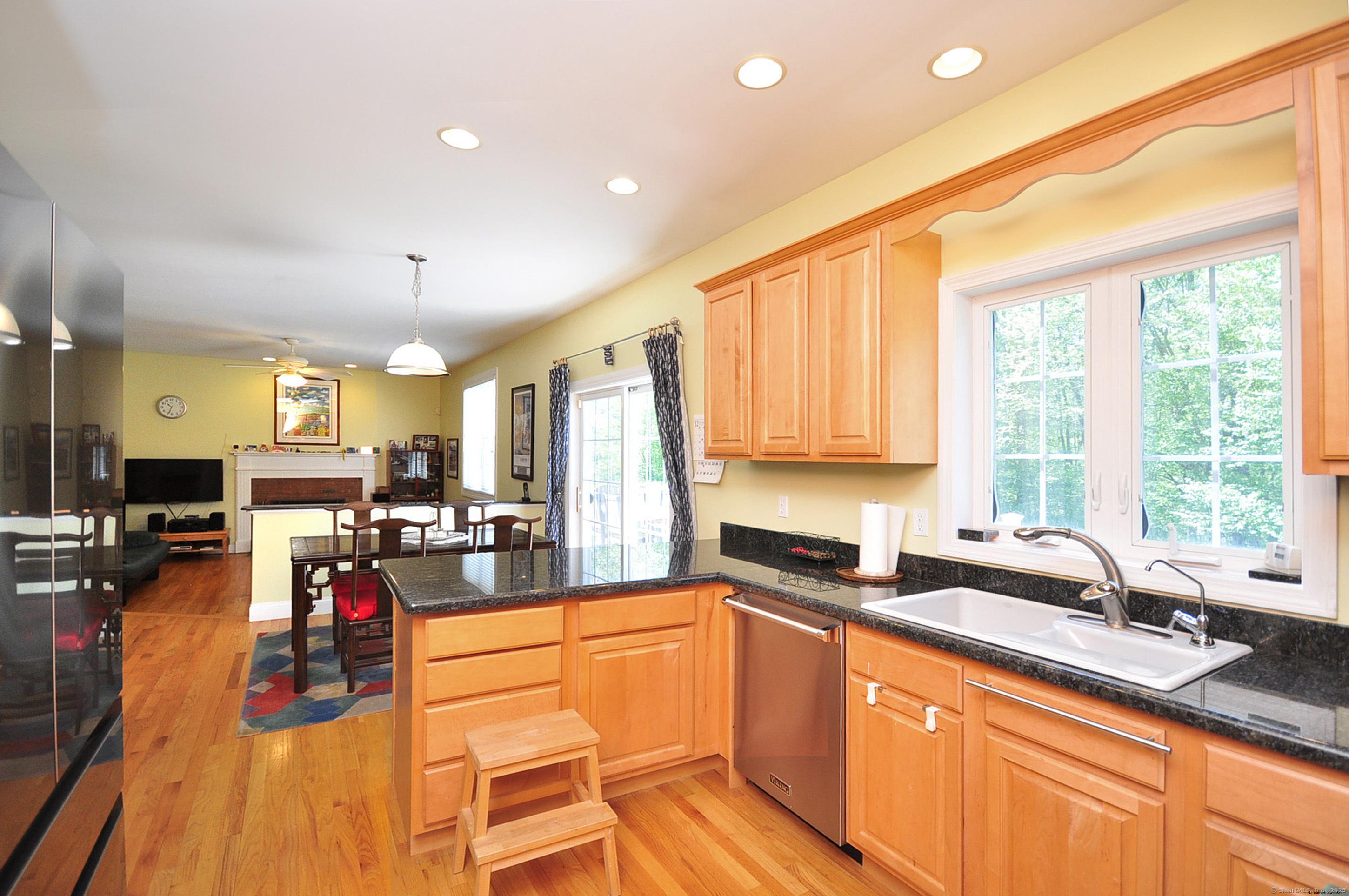 Tolland, Connecticut, 06084, United States, 3 Bedrooms Bedrooms, ,3 BathroomsBathrooms,Residential,For Sale,1937820