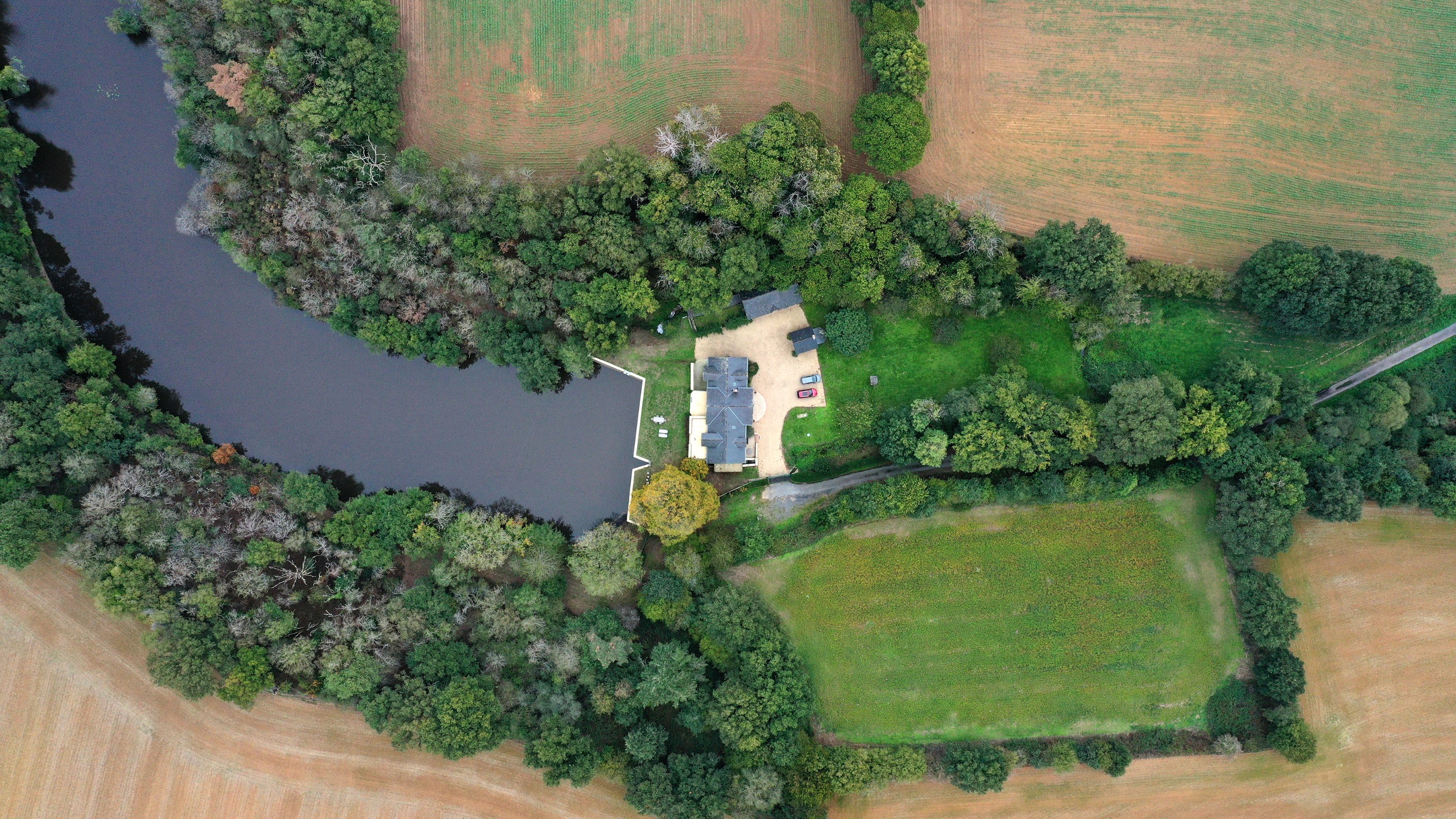  Historic Watermill Estate with Private Lake and 8.25 Hectares - 物件實景
