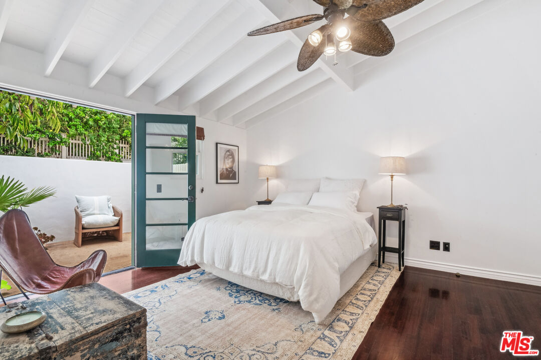 Malibu, California, 90265, United States, 8 Bedrooms Bedrooms, ,9 BathroomsBathrooms,Residential,For Sale,1989186