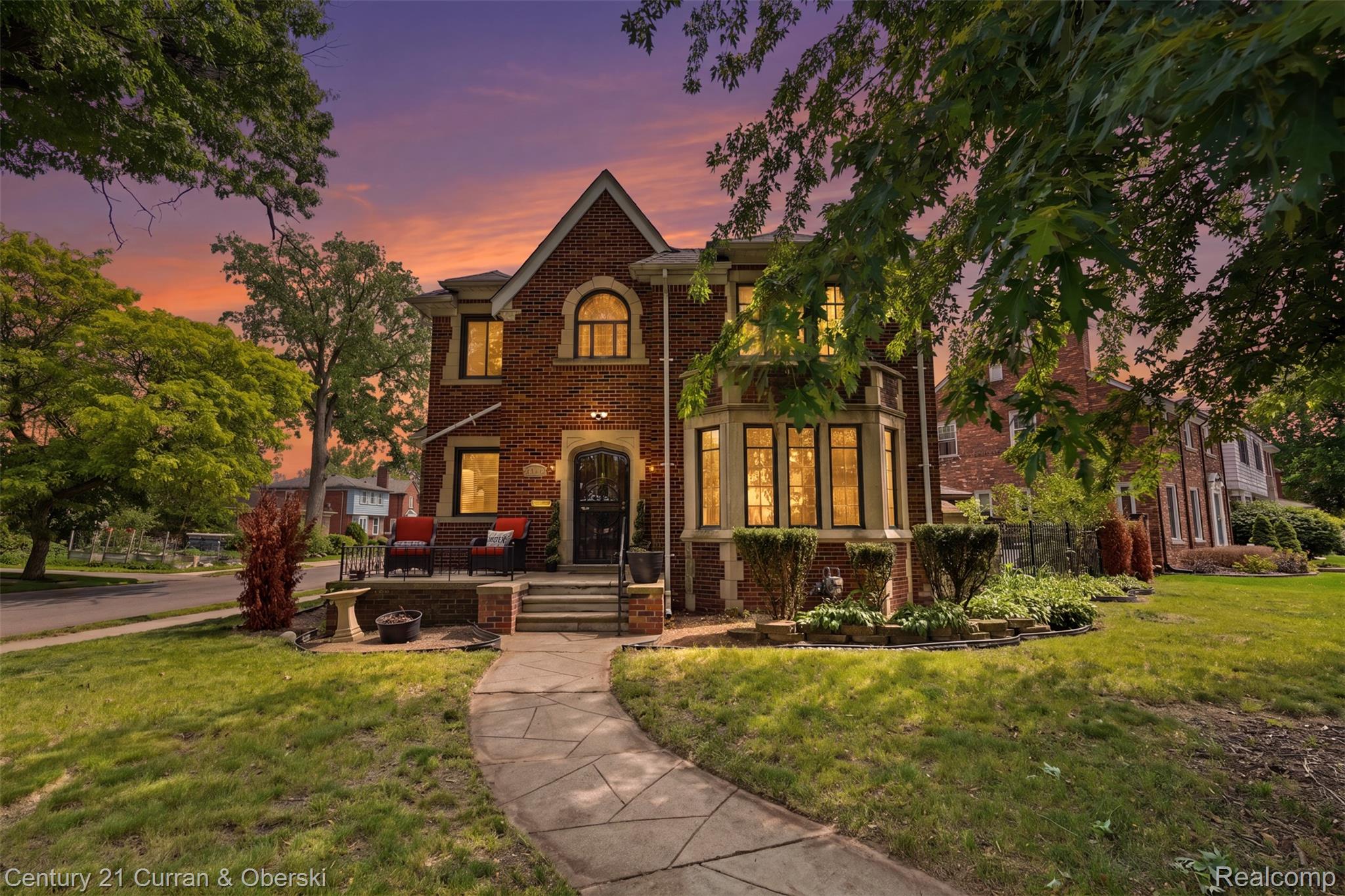 Detroit, Michigan, 48221, United States, 4 Bedrooms Bedrooms, ,3 BathroomsBathrooms,Residential,For Sale,2048542