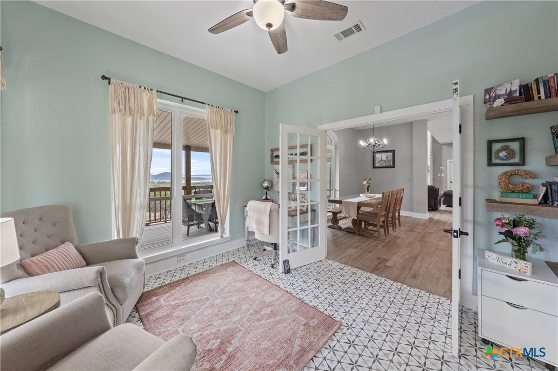 Belton, Texas, 76513, United States, 4 Bedrooms Bedrooms, ,3 BathroomsBathrooms,Residential,For Sale,1989354