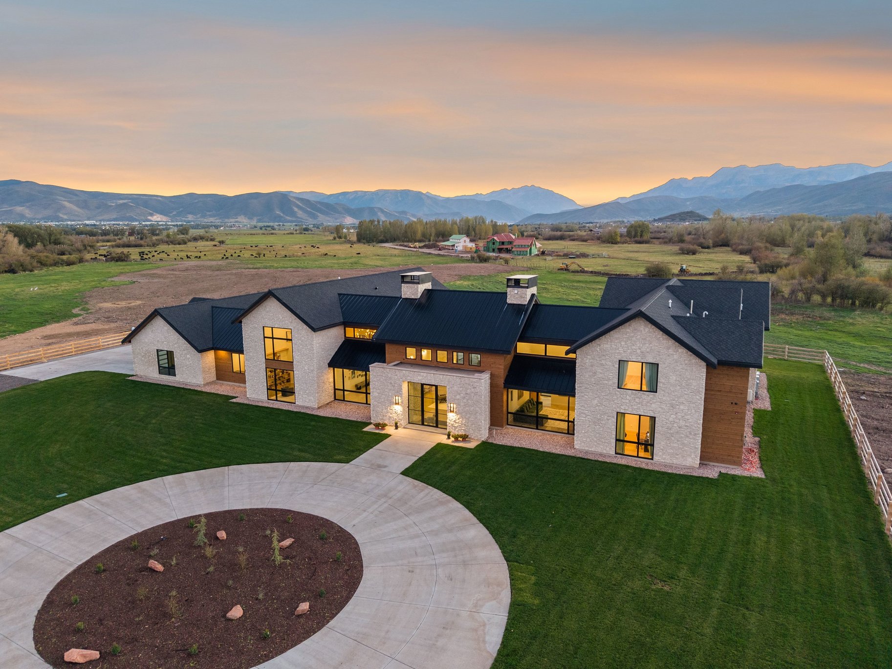  A Modern Estate Framed by Mount Timpanogos - 物件實景