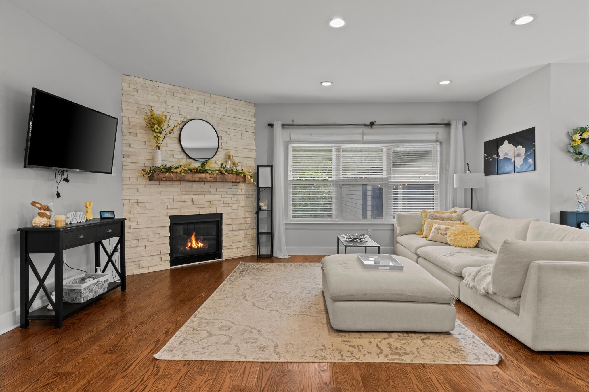 Royal Oak, Michigan, 48067, United States, 3 Bedrooms Bedrooms, ,3 BathroomsBathrooms,Residential,For Sale,1924655