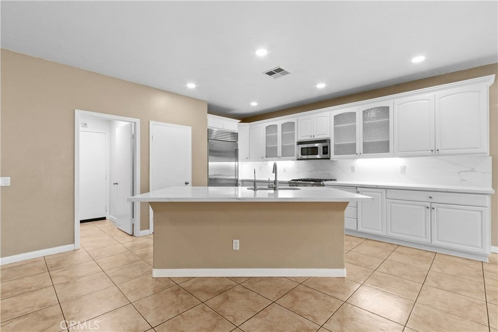 Banning, California, 92220, United States, 4 Bedrooms Bedrooms, ,3 BathroomsBathrooms,Residential,For Sale,1987366