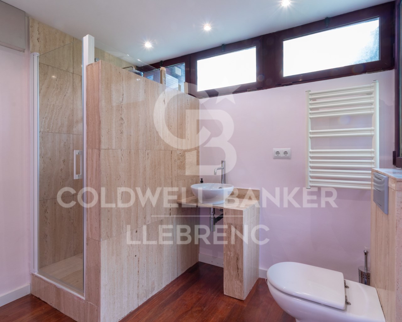 Barcelona, Catalonia, ES, 4 Bedrooms Bedrooms, ,3 BathroomsBathrooms,Residential,For Sale,1827300