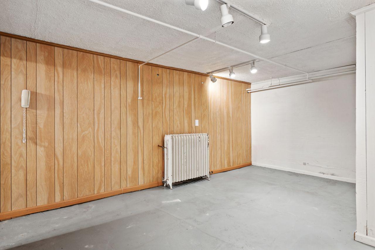 Saint Paul, Minnesota, 55102, United States, 4 Bedrooms Bedrooms, ,3 BathroomsBathrooms,Residential,For Sale,1994503