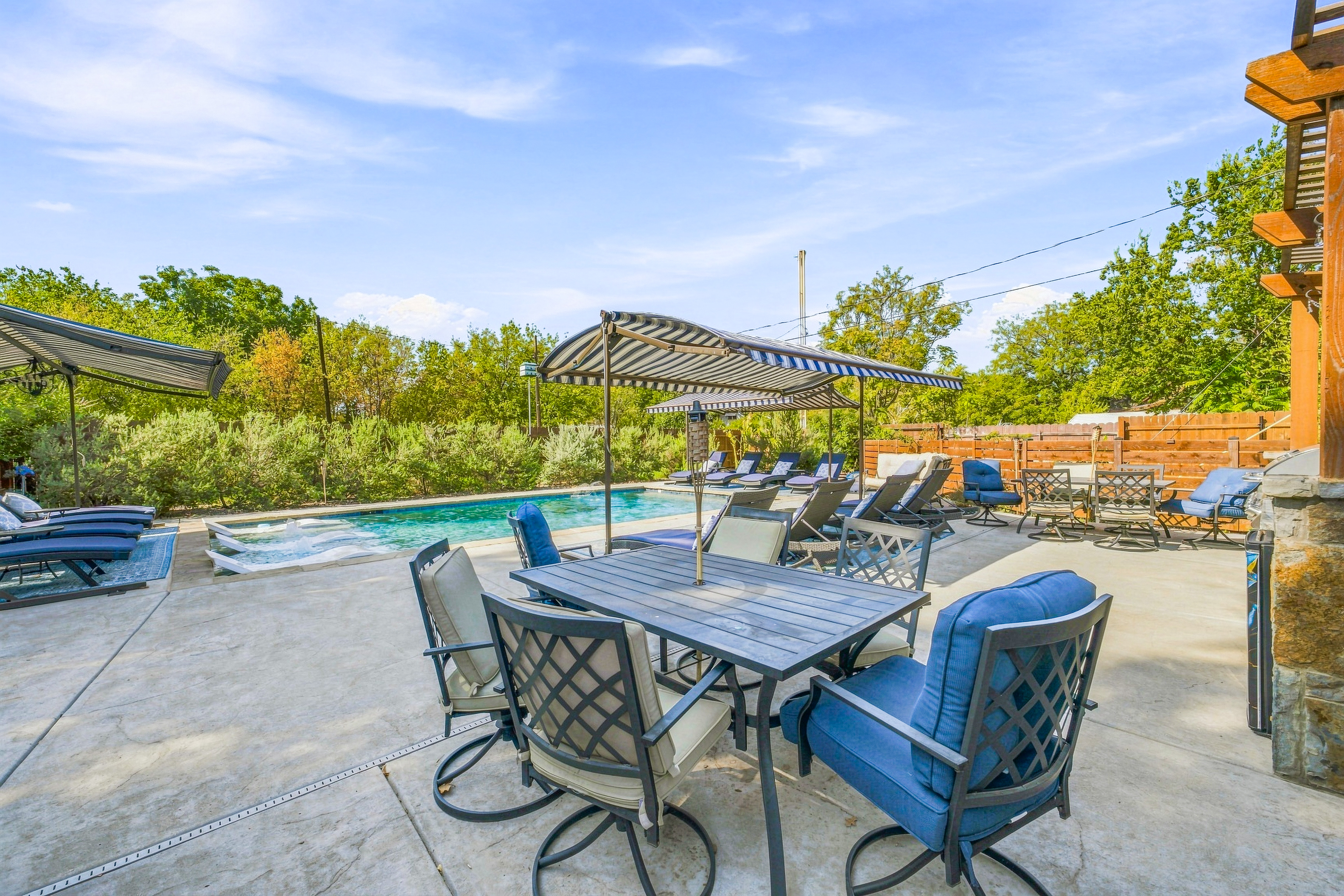  730 Virginia Street, Graham, TX, 76450 - 物件實景