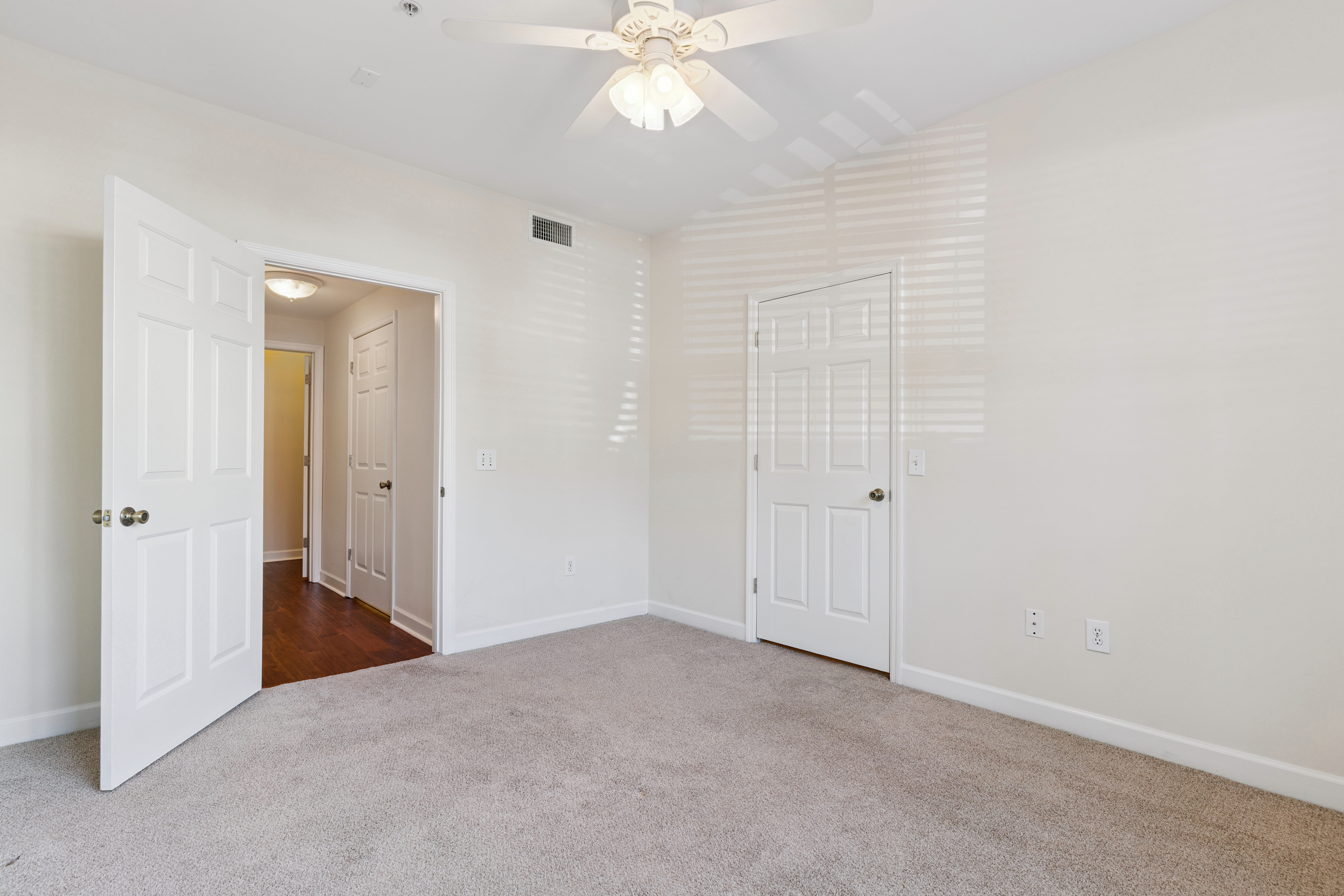  1704 Frederica Road #507 - 物件實景