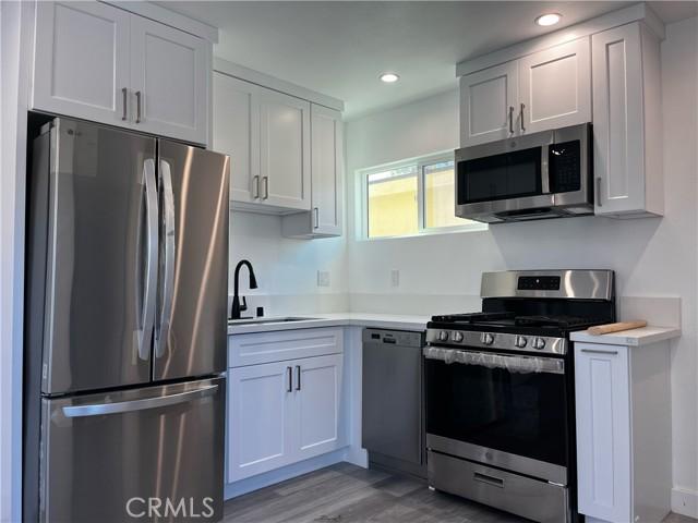 LA, California, 90008, United States, ,Residential,For Sale,2023707