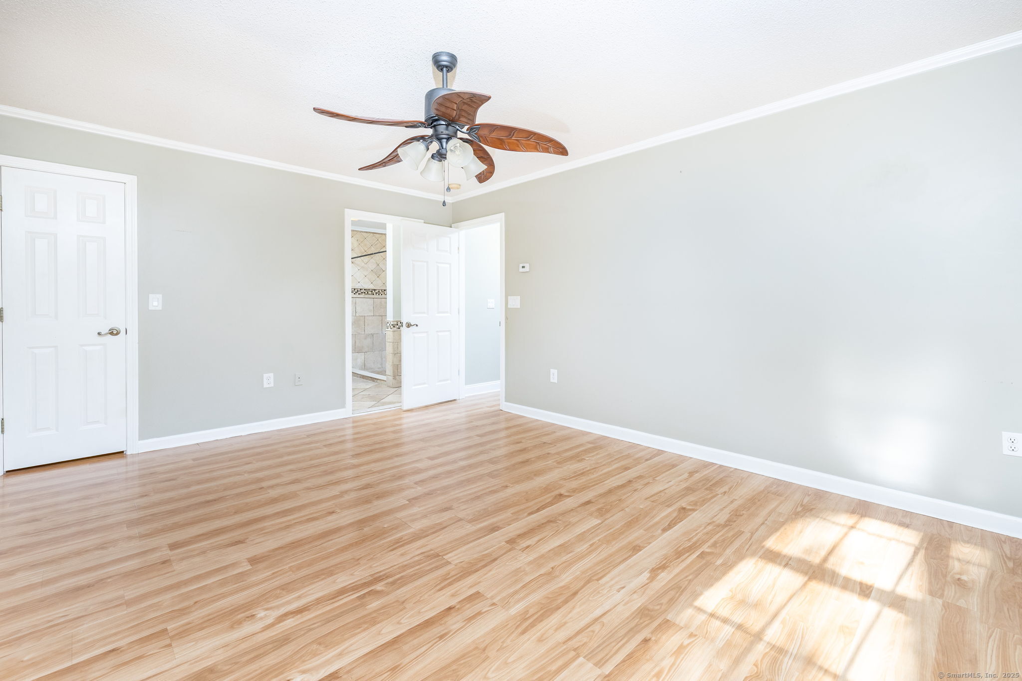 Manchester, Connecticut, 06040, United States, 3 Bedrooms Bedrooms, ,3 BathroomsBathrooms,Residential,For Sale,1917264