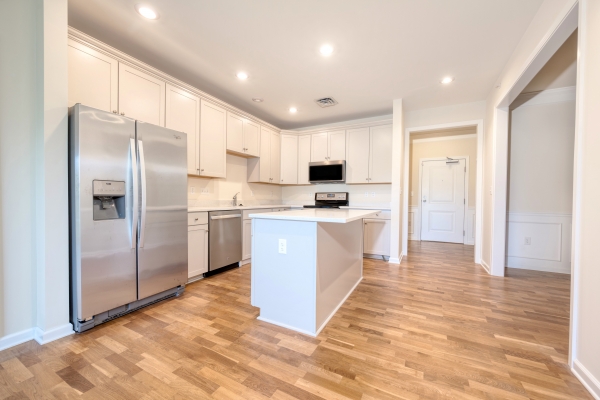 Weymouth, Massachusetts, 02190, United States, 2 Bedrooms Bedrooms, ,2 BathroomsBathrooms,Residential,For Sale,1978369