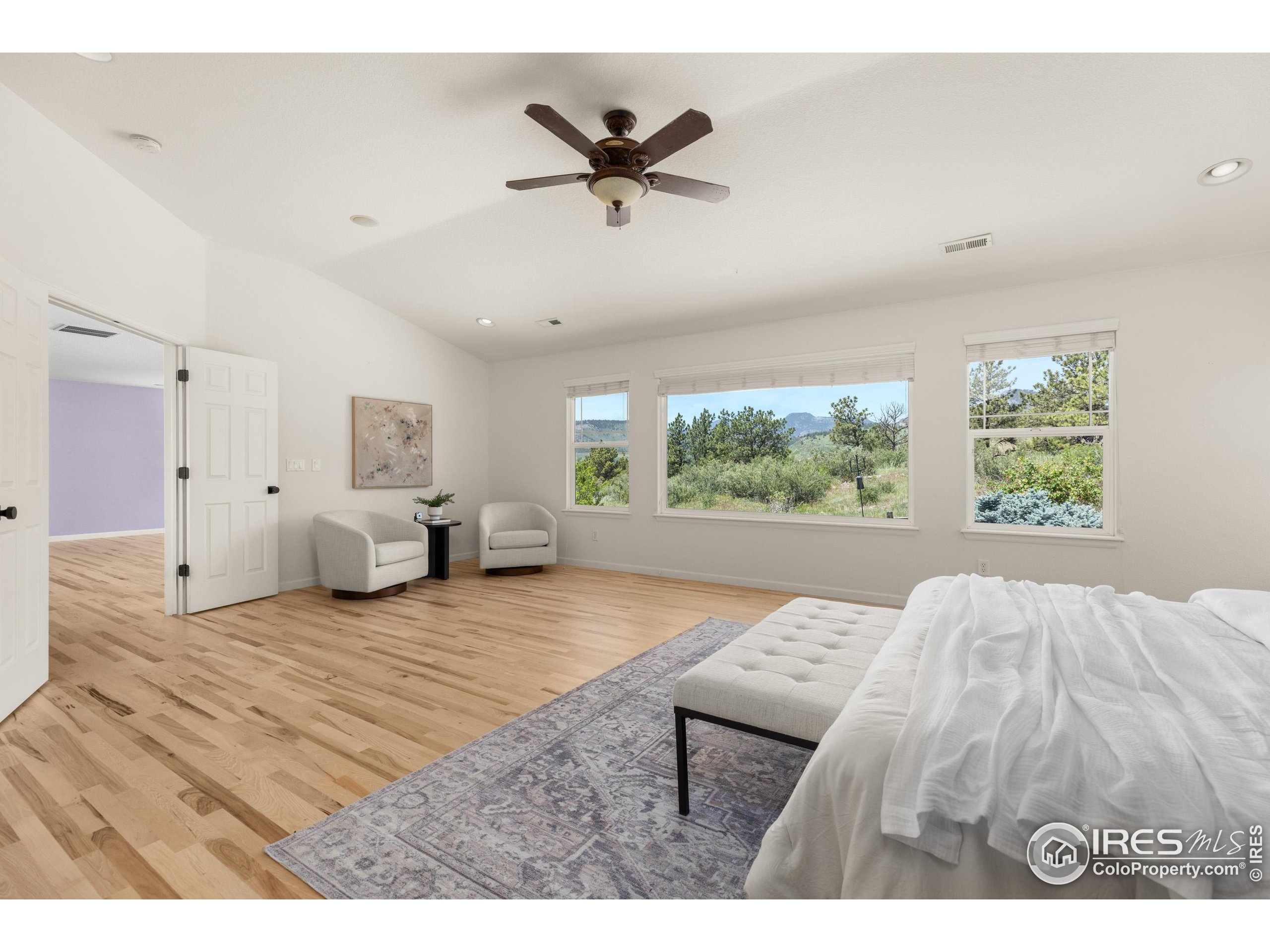 Lyons, Colorado, 80540, United States, 4 Bedrooms Bedrooms, ,3 BathroomsBathrooms,Residential,For Sale,1865994