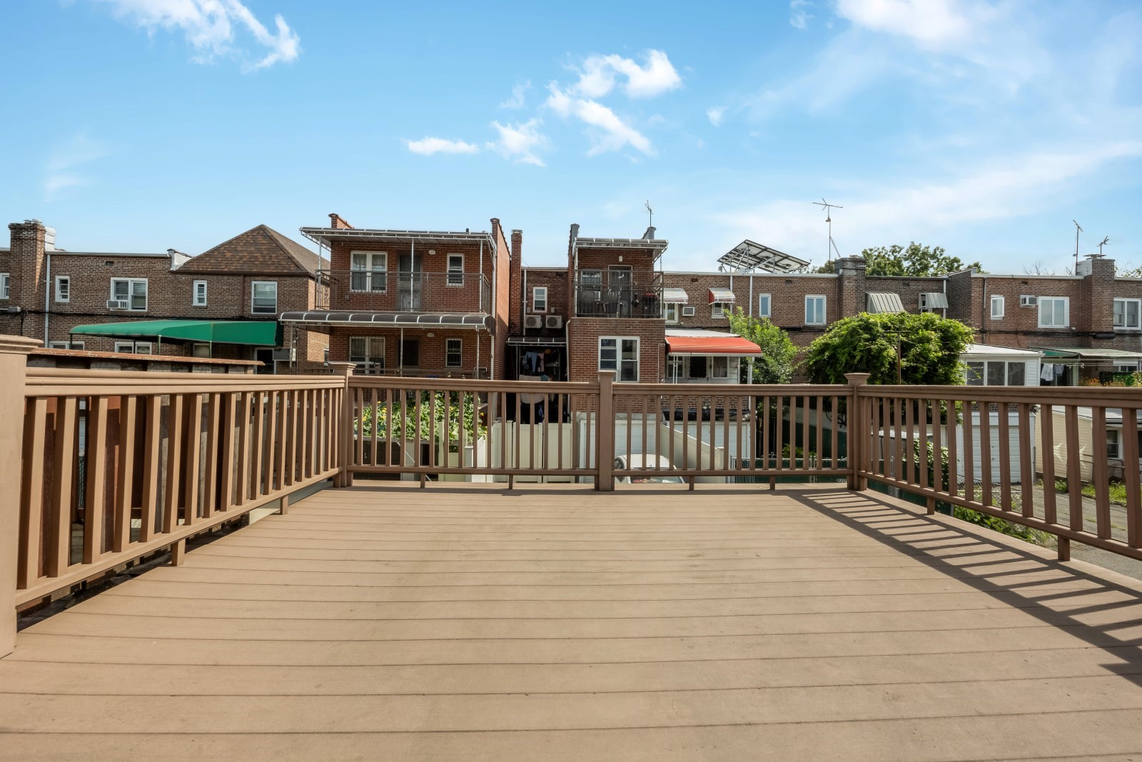 Middle Village, New York, 11379, United States, 2 Bedrooms Bedrooms, ,2 BathroomsBathrooms,Residential,For Sale,1941083