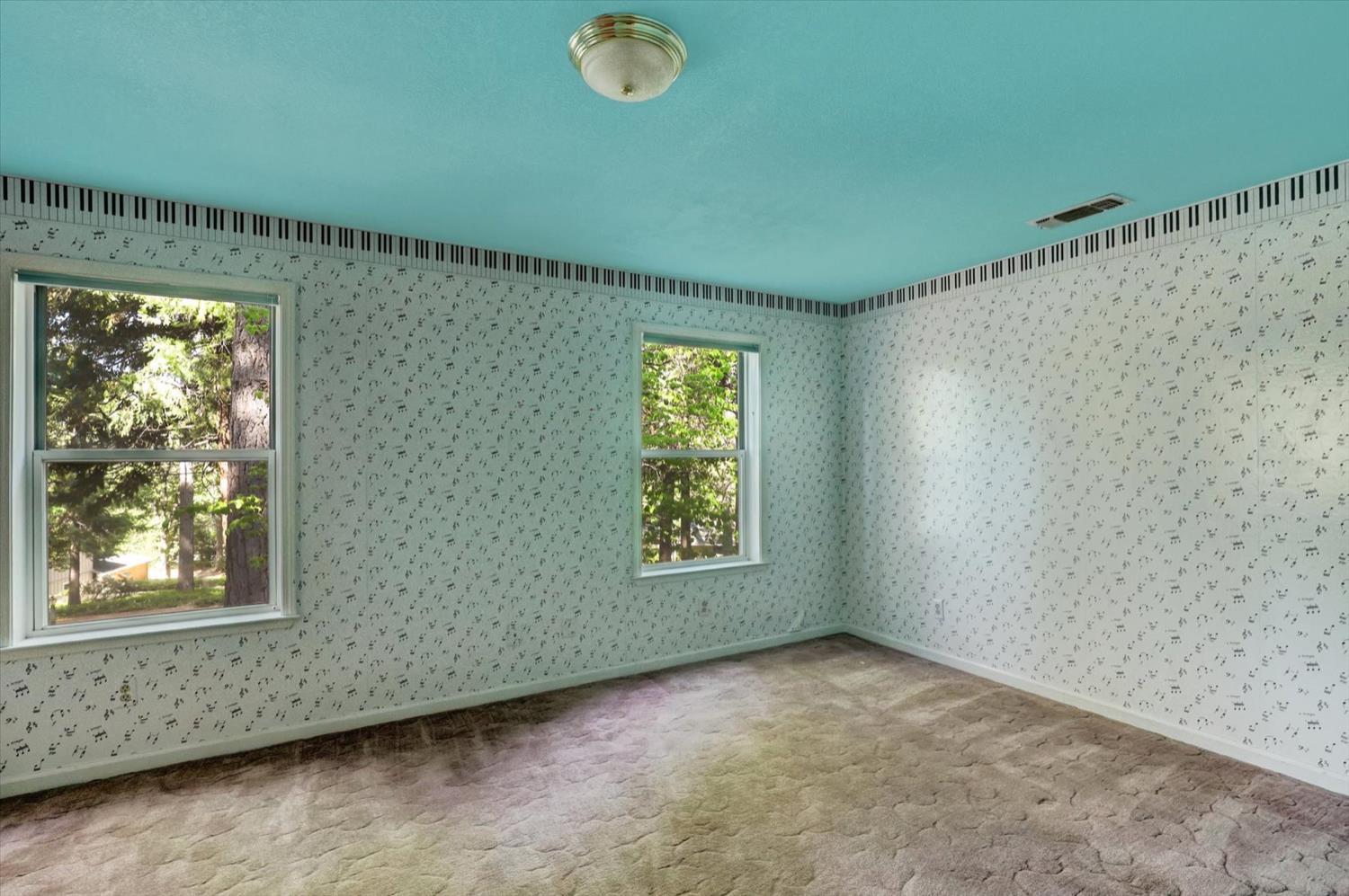 Nevada City, California, 95959, United States, 4 Bedrooms Bedrooms, ,3 BathroomsBathrooms,Residential,For Sale,1942290