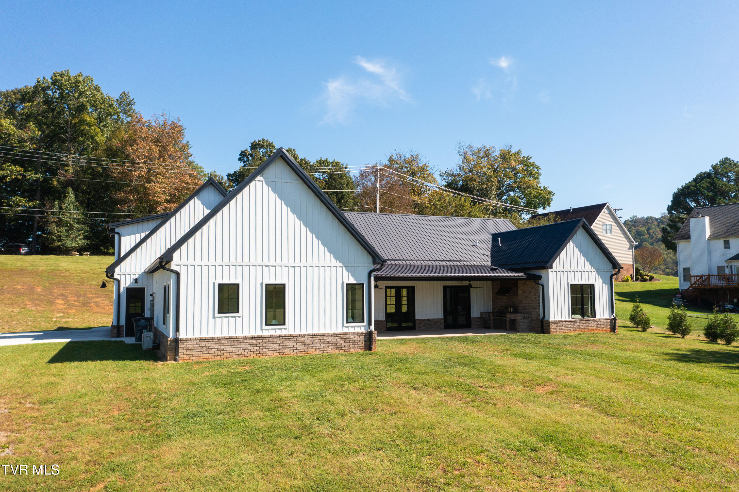 Kingsport, Tennessee, 37664, United States, 4 Bedrooms Bedrooms, ,4 BathroomsBathrooms,Residential,For Sale,1981214