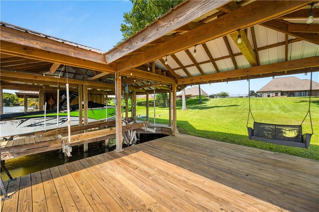 Natchitoches, Louisiana, 71457, United States, 4 Bedrooms Bedrooms, ,3 BathroomsBathrooms,Residential,For Sale,1974090