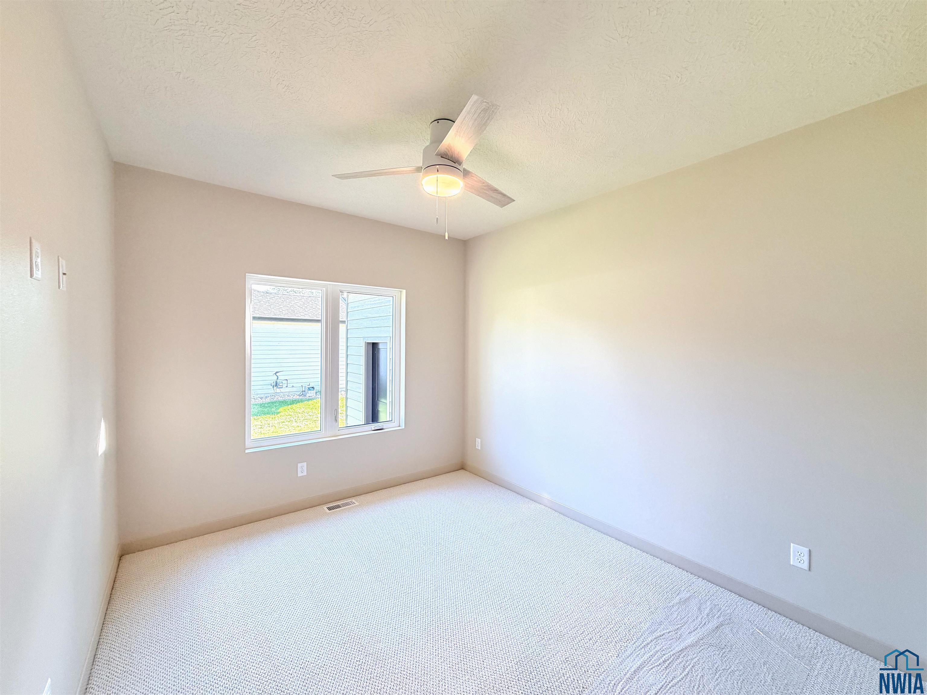 Sergeant Bluff, Iowa, 51054, United States, 5 Bedrooms Bedrooms, ,3 BathroomsBathrooms,Residential,For Sale,1994192