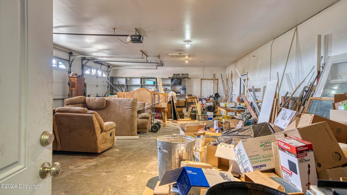 Gillette, Wyoming, 82718, United States, 3 Bedrooms Bedrooms, ,3 BathroomsBathrooms,Residential,For Sale,1977220