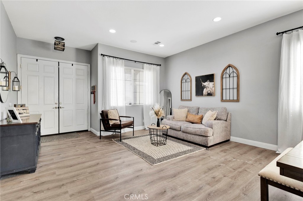 Hesperia, California, 92344, United States, 5 Bedrooms Bedrooms, ,4 BathroomsBathrooms,Residential,For Sale,2010754