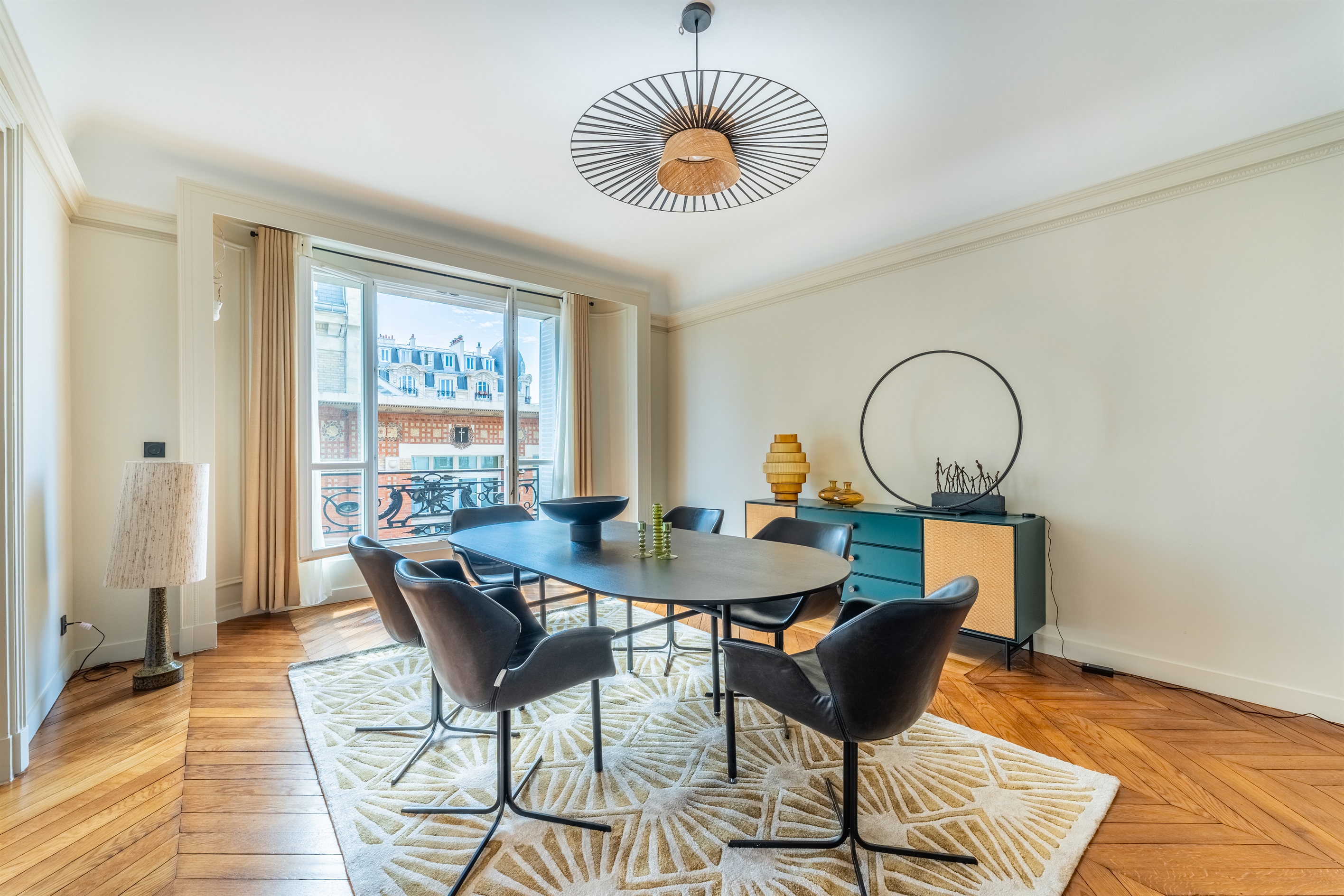  148 sq.m. renovated family flat - Paris 3rd - Square du Temple - 物件實景
