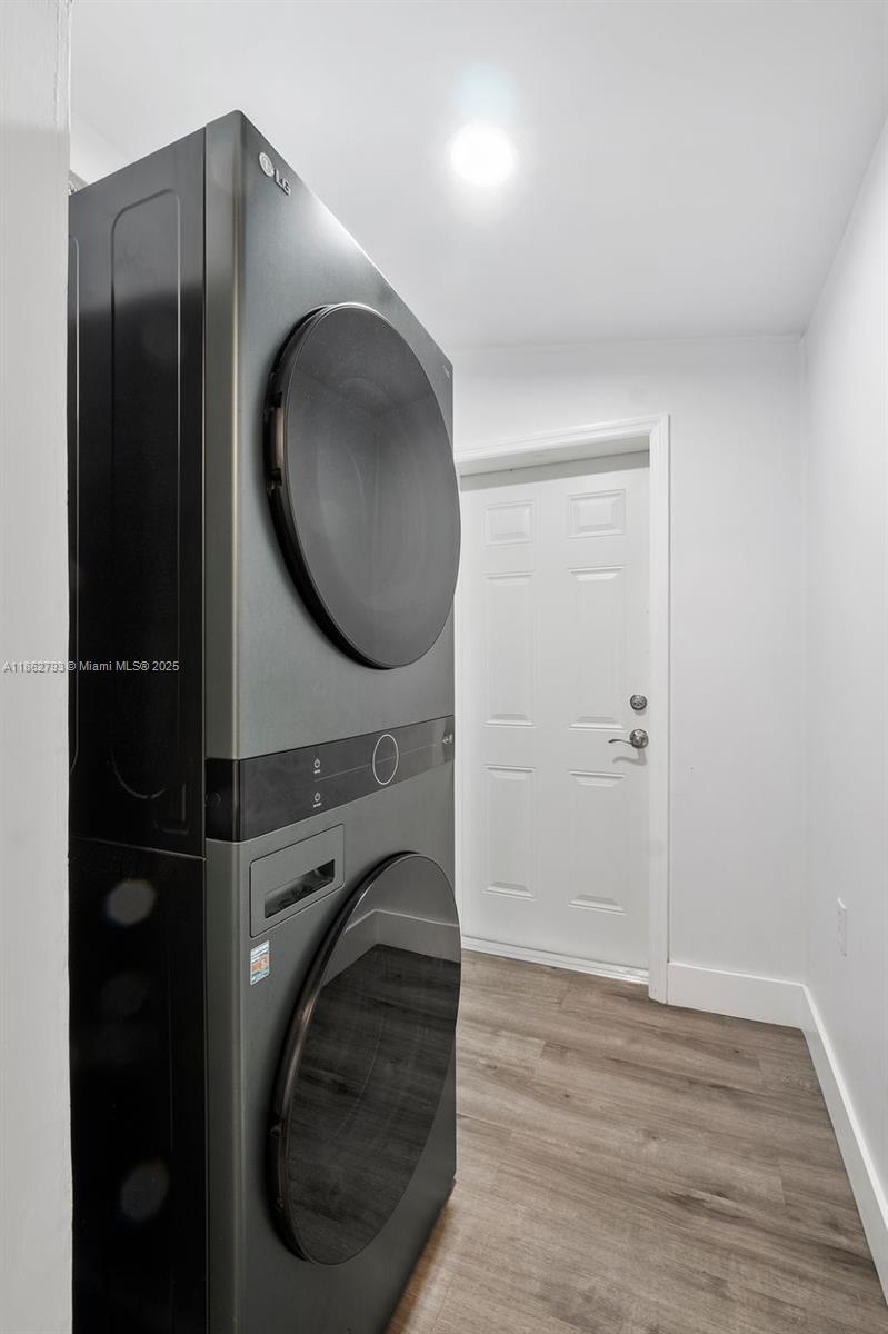 Miami, Florida, 33134, United States, 3 Bedrooms Bedrooms, ,1 BathroomBathrooms,Residential,For Sale,1938840