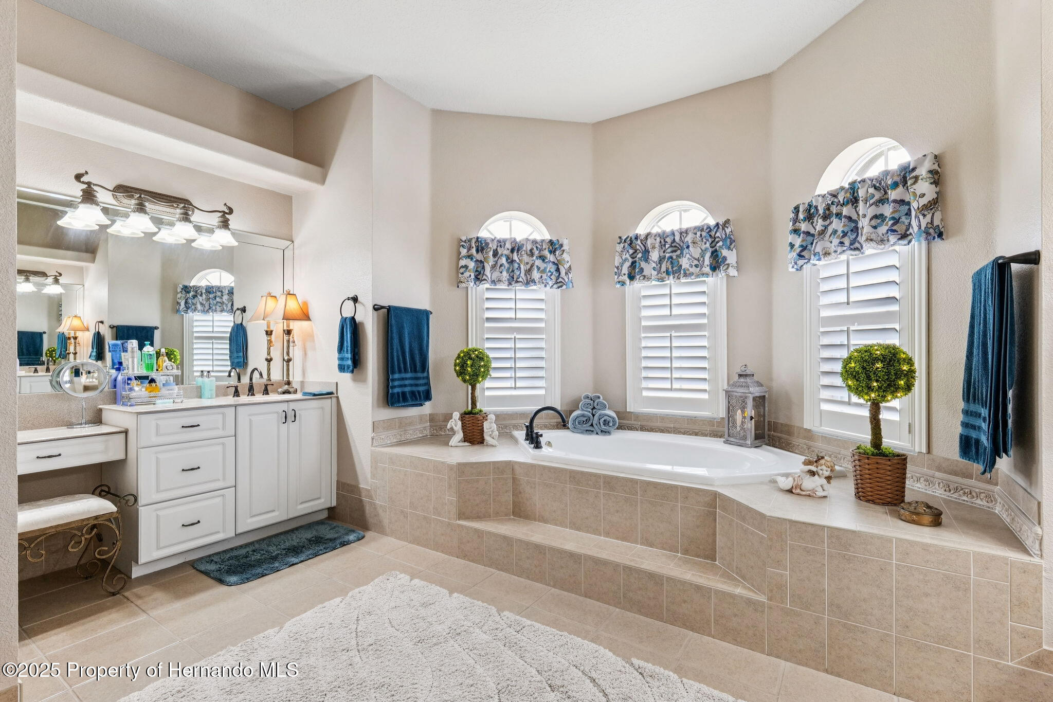 Brooksville, Florida, 34604, United States, 3 Bedrooms Bedrooms, ,2 BathroomsBathrooms,Residential,For Sale,1938097