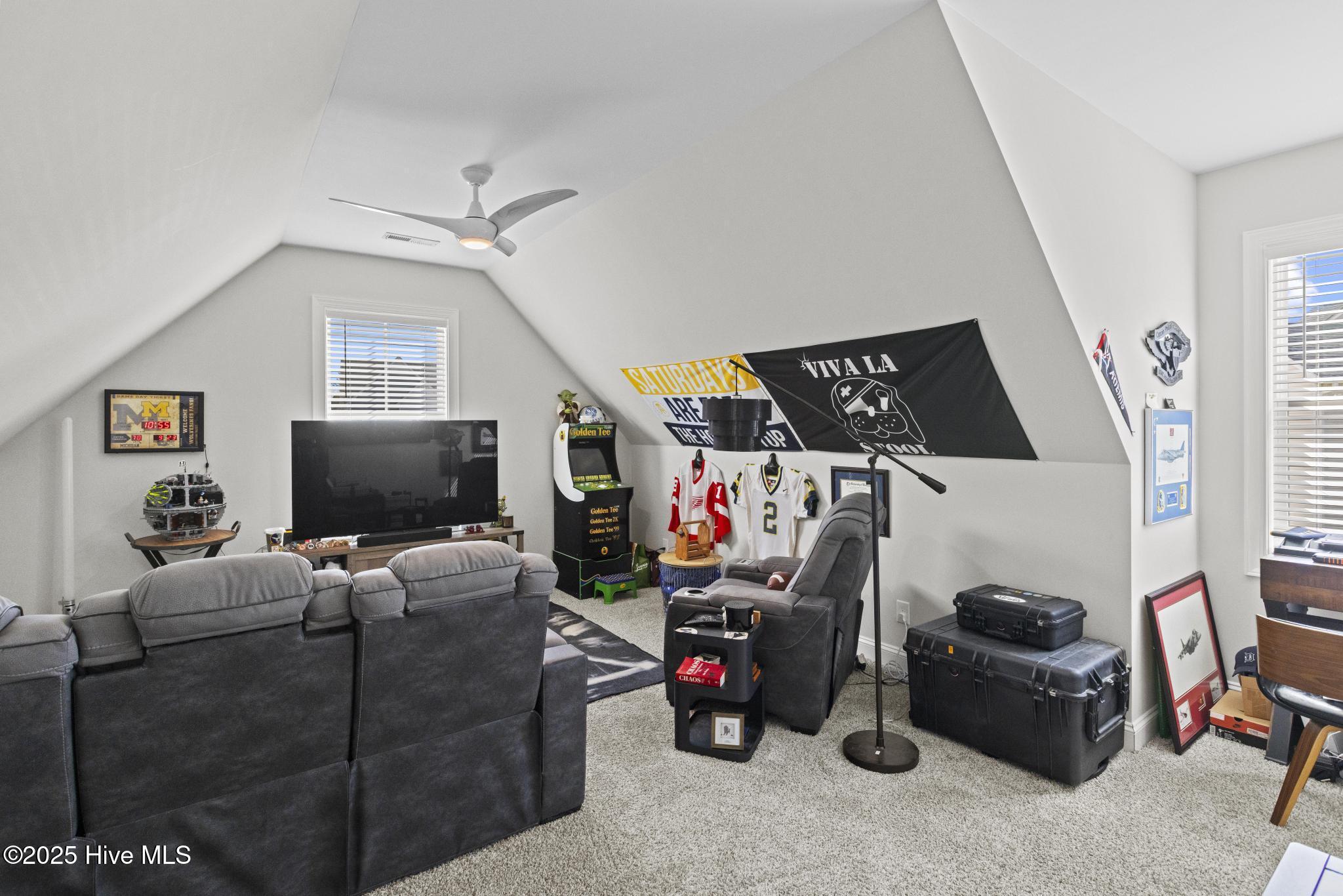 Peletier, North Carolina, 28584, United States, 4 Bedrooms Bedrooms, ,3 BathroomsBathrooms,Residential,For Sale,1976266