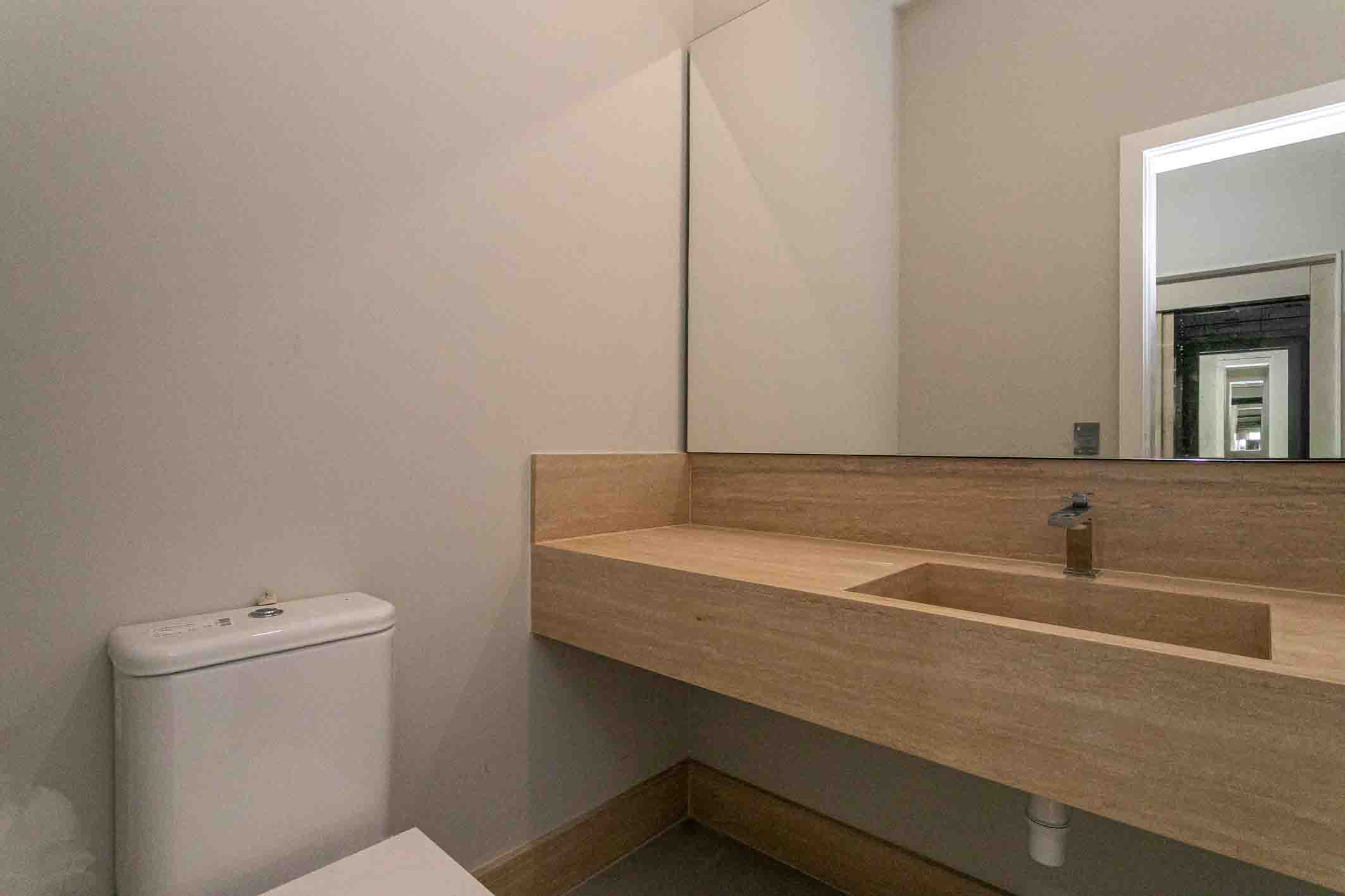  Contemporary house in a sought-after condominium - 物件實景