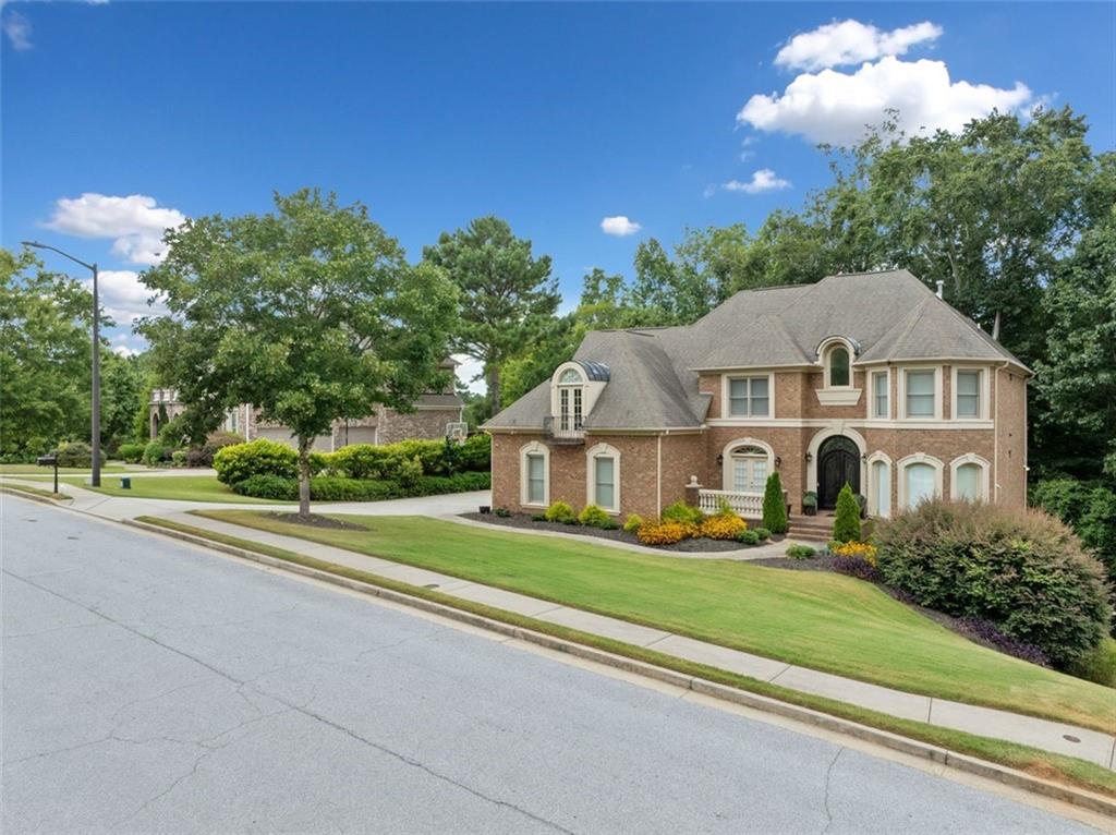 Atlanta, Georgia, 30331, United States, 6 Bedrooms Bedrooms, ,5 BathroomsBathrooms,Residential,For Sale,1906537
