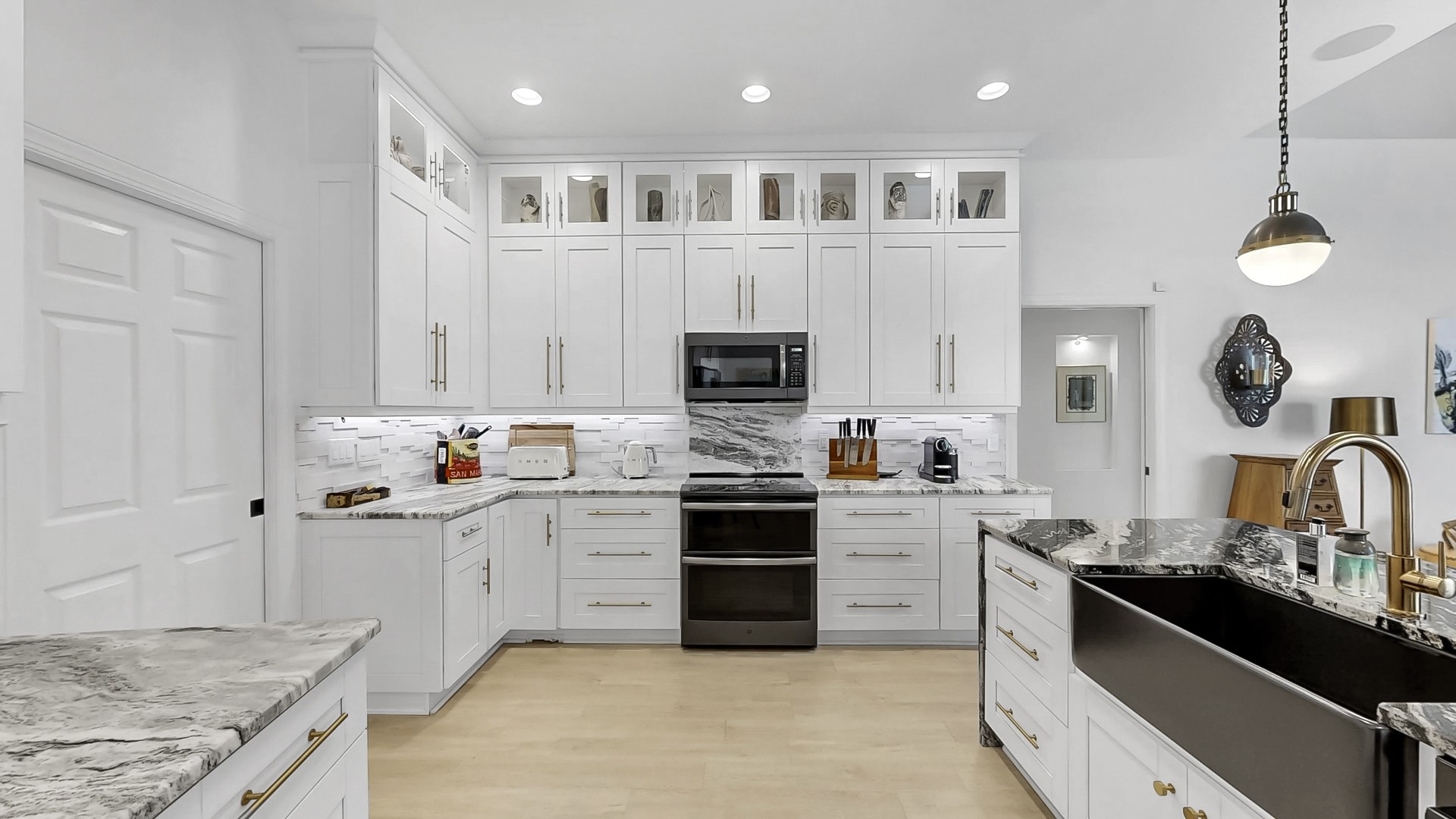 Apollo Beach, Florida, 33572, United States, 4 Bedrooms Bedrooms, ,3 BathroomsBathrooms,Residential,For Sale,1895059