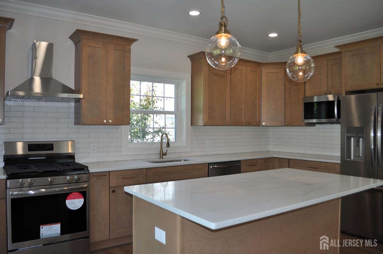 Woodbridge, New Jersey, 07095, United States, 4 Bedrooms Bedrooms, ,4 BathroomsBathrooms,Residential,For Sale,1920305