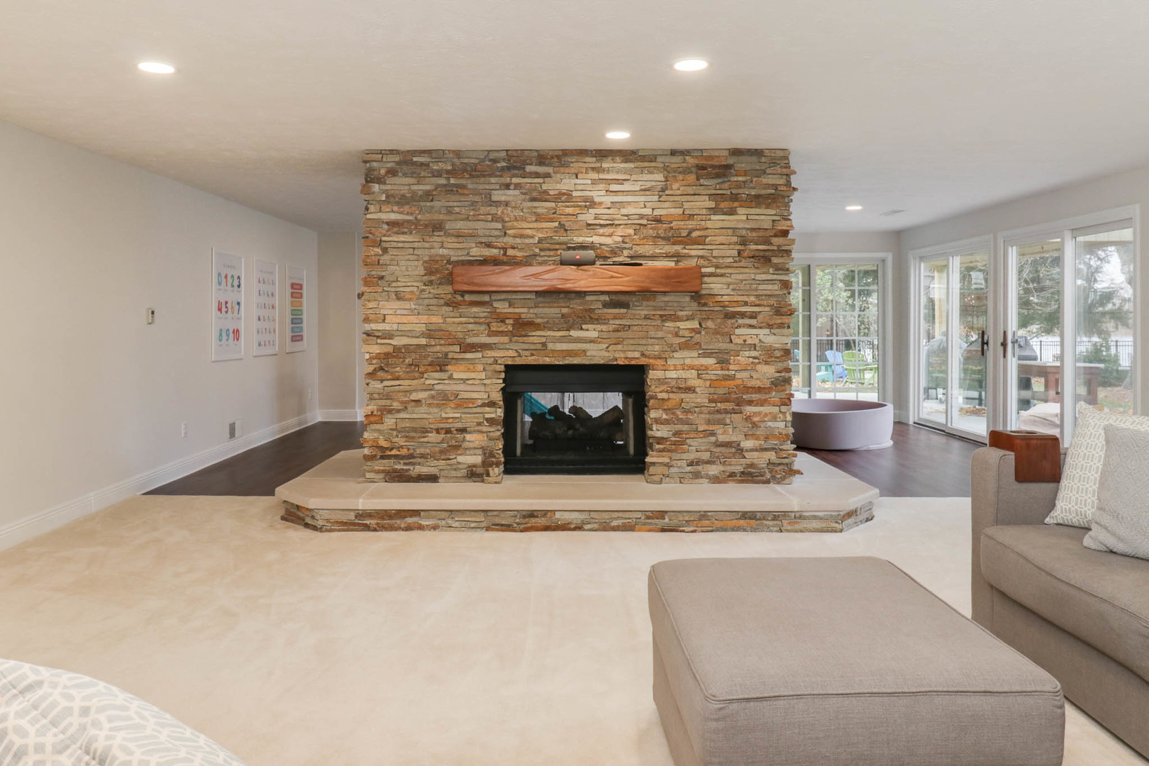 Bloomington, Illinois, 61704, United States, 5 Bedrooms Bedrooms, ,4 BathroomsBathrooms,Residential,For Sale,1991973