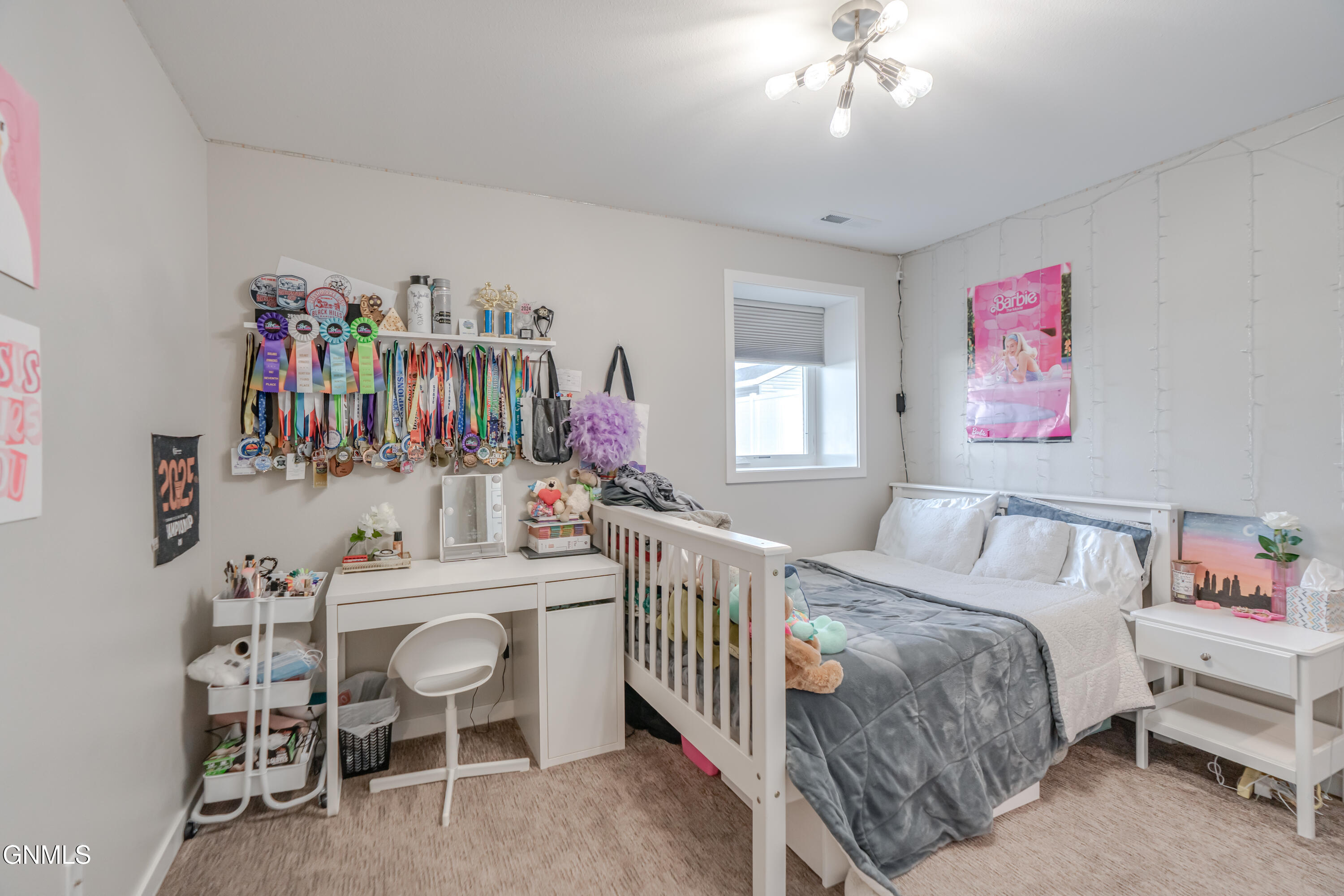 Bismarck, North Dakota, 58504, United States, 5 Bedrooms Bedrooms, ,2 BathroomsBathrooms,Residential,For Sale,1986096