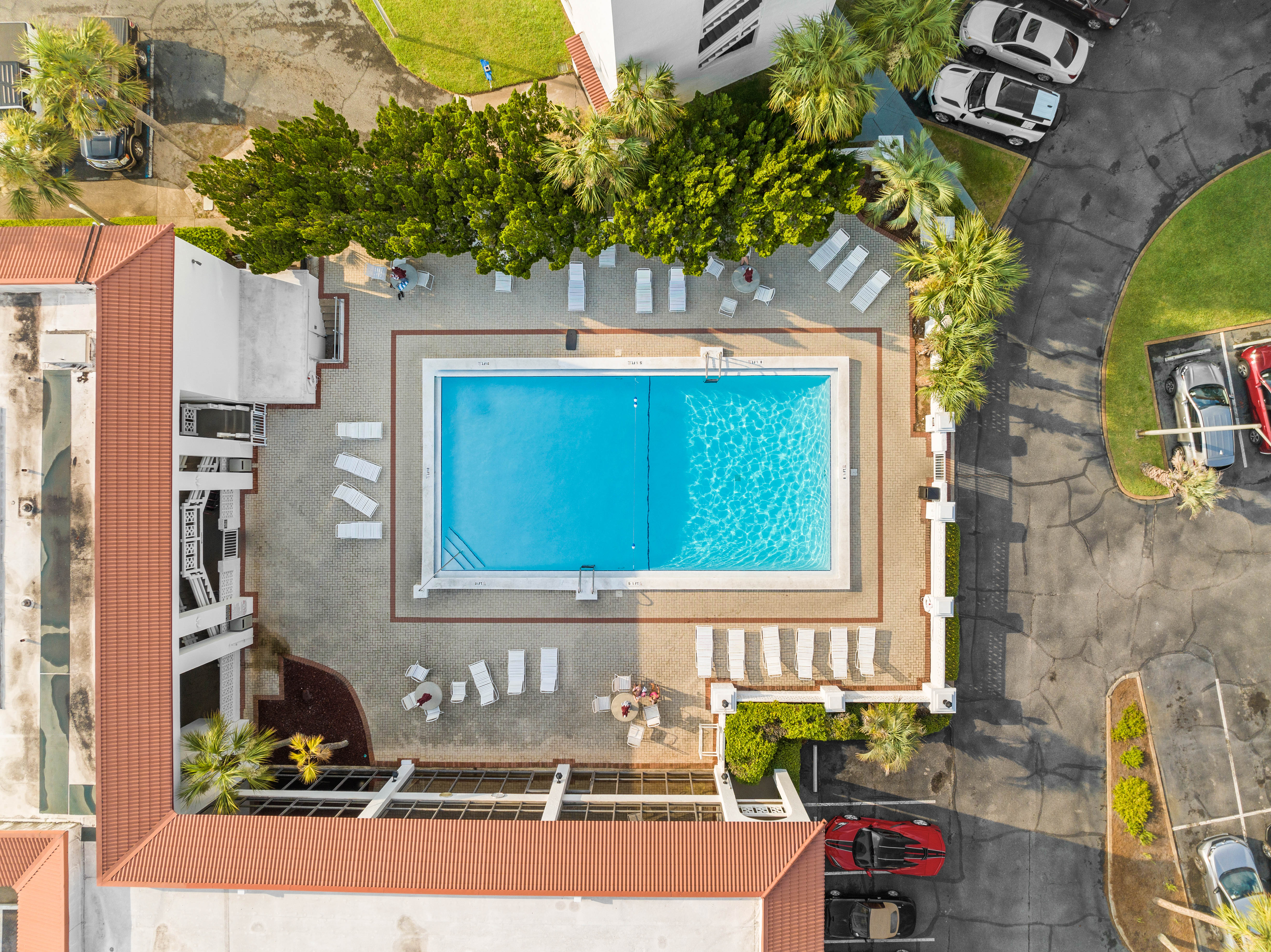  Gulf-Front Corner Retreat In Sought-After Community Near Amenities - 物件實景