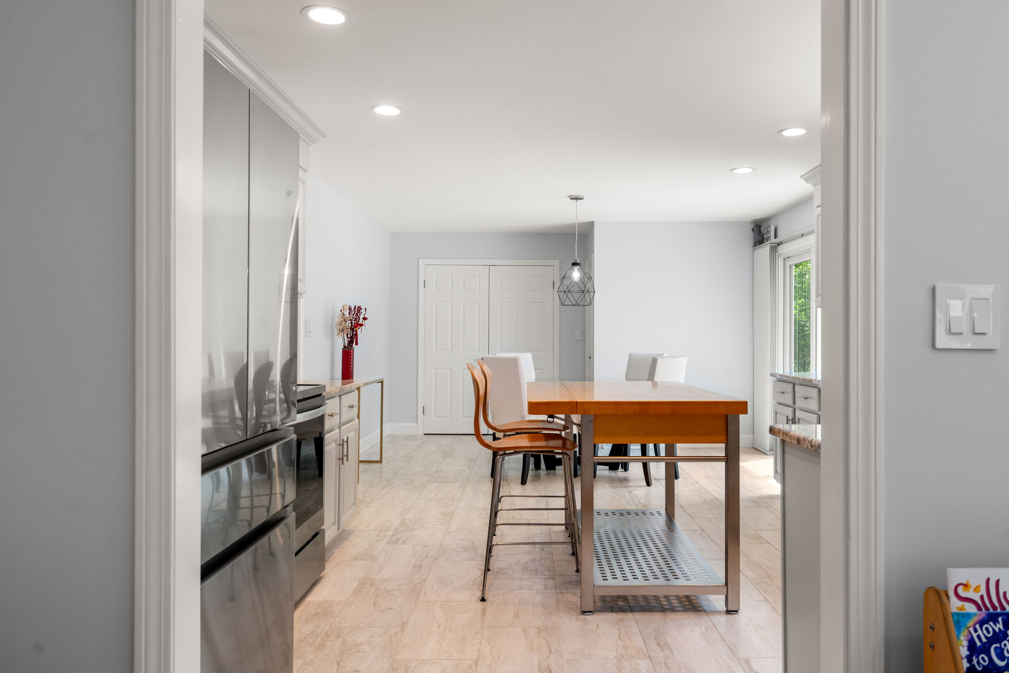  5 Patrick Circle, Stoneham, MA, 02180 - 物件實景
