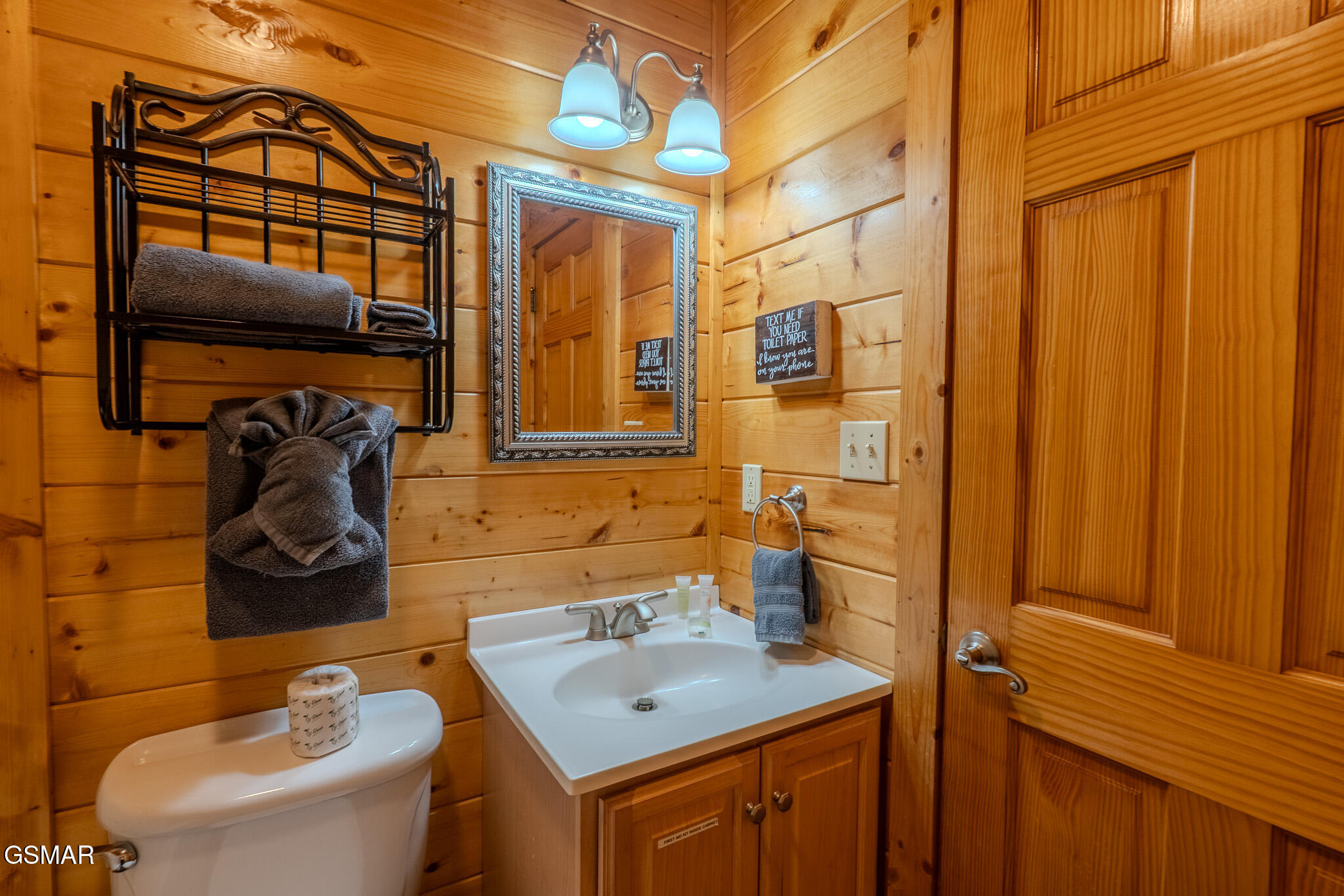 Gatlinburg, Tennessee, 37738, United States, 5 Bedrooms Bedrooms, ,4 BathroomsBathrooms,Residential,For Sale,1835099