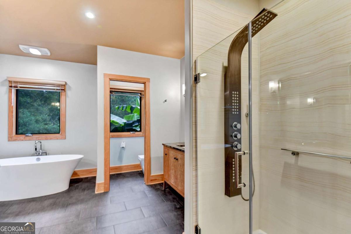 Athens, Georgia, 30606, United States, 2 Bedrooms Bedrooms, ,3 BathroomsBathrooms,Residential,For Sale,1992005