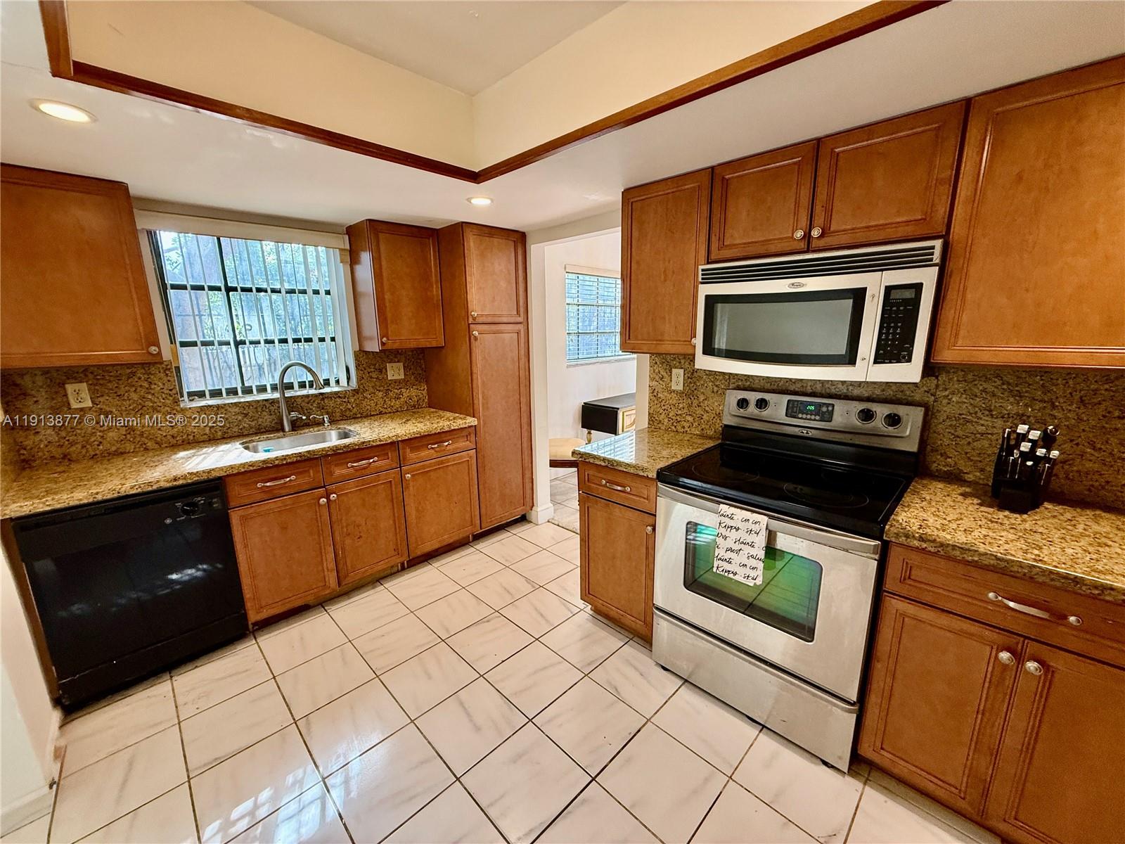 Miami, Florida, 33186, United States, 3 Bedrooms Bedrooms, ,3 BathroomsBathrooms,Residential,For Sale,1993547