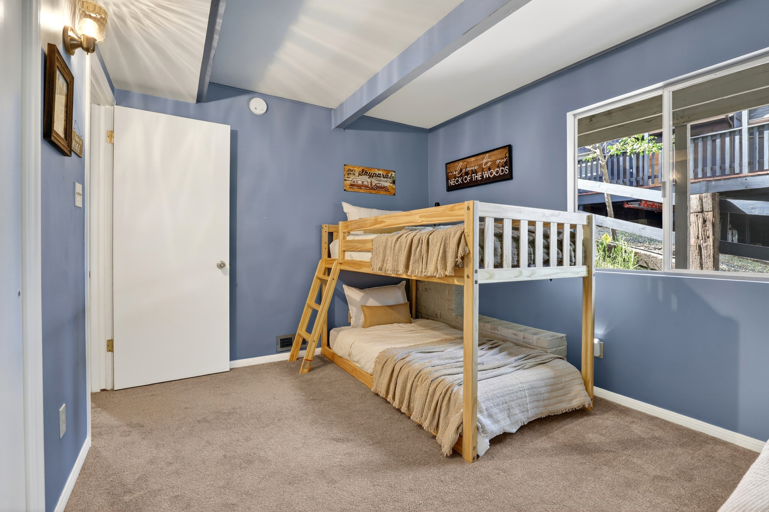  176 Fir Terrace, Cedar Glen, CA 92321 - 物件實景