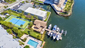 Hillsboro Beach, Florida, 33062, United States, 2 Bedrooms Bedrooms, ,3 BathroomsBathrooms,Residential,For Sale,1975295