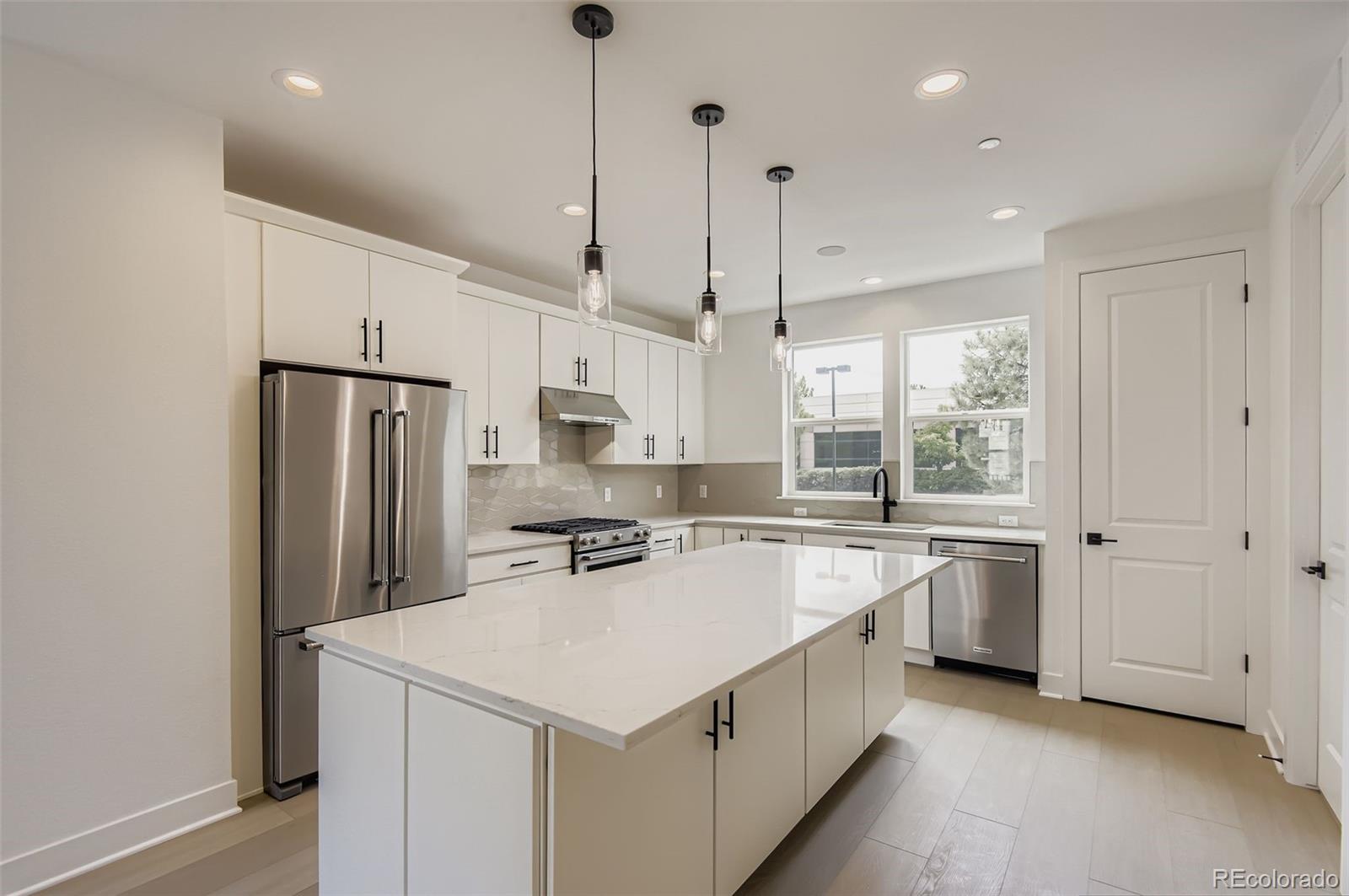 Englewood, Colorado, 80112, United States, 3 Bedrooms Bedrooms, ,4 BathroomsBathrooms,Residential,For Sale,1912671