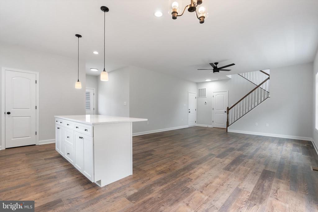 Boyce, Virginia, 22620, United States, 3 Bedrooms Bedrooms, ,3 BathroomsBathrooms,Residential,For Sale,1980169