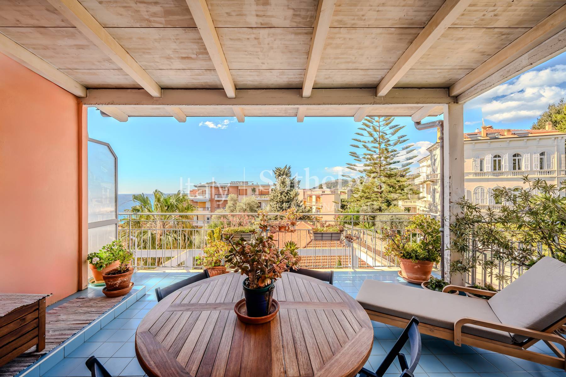  Sea view penthouse with large terrace in central Sanremo - 物件實景