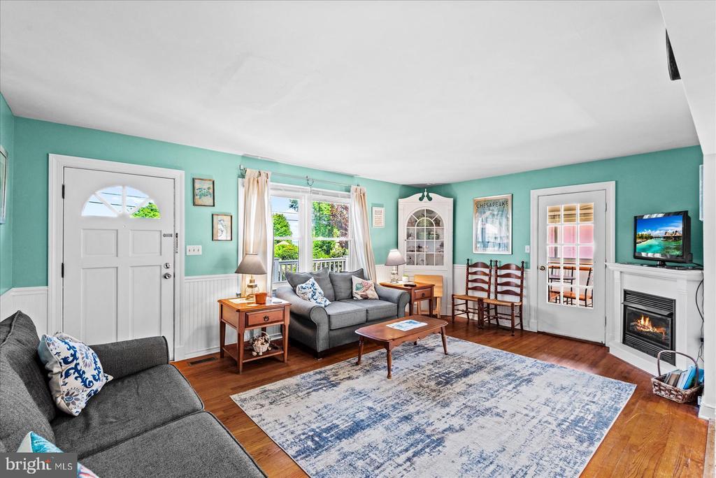 Colonial Beach, Virginia, 22443, United States, 4 Bedrooms Bedrooms, ,3 BathroomsBathrooms,Residential,For Sale,1905965