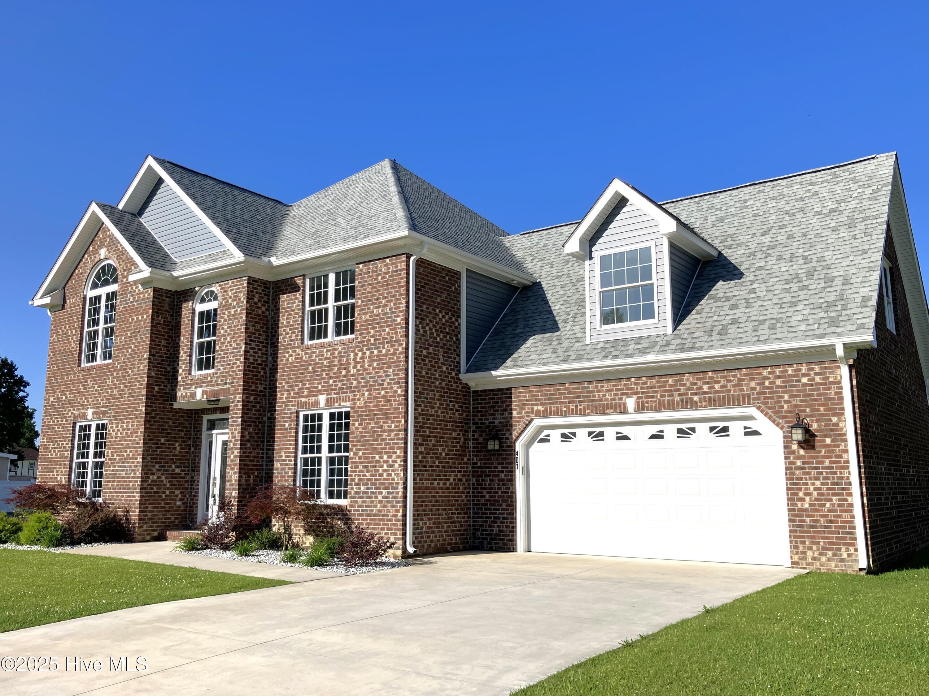 Jacksonville, North Carolina, 28546, United States, 5 Bedrooms Bedrooms, ,3 BathroomsBathrooms,Residential,For Sale,1980601