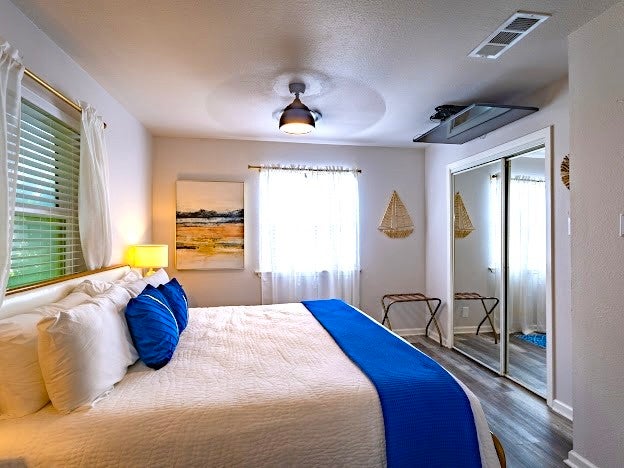 Possum Kingdom Lake, Texas, 76449, United States, 3 Bedrooms Bedrooms, ,2 BathroomsBathrooms,Residential,For Sale,1976028