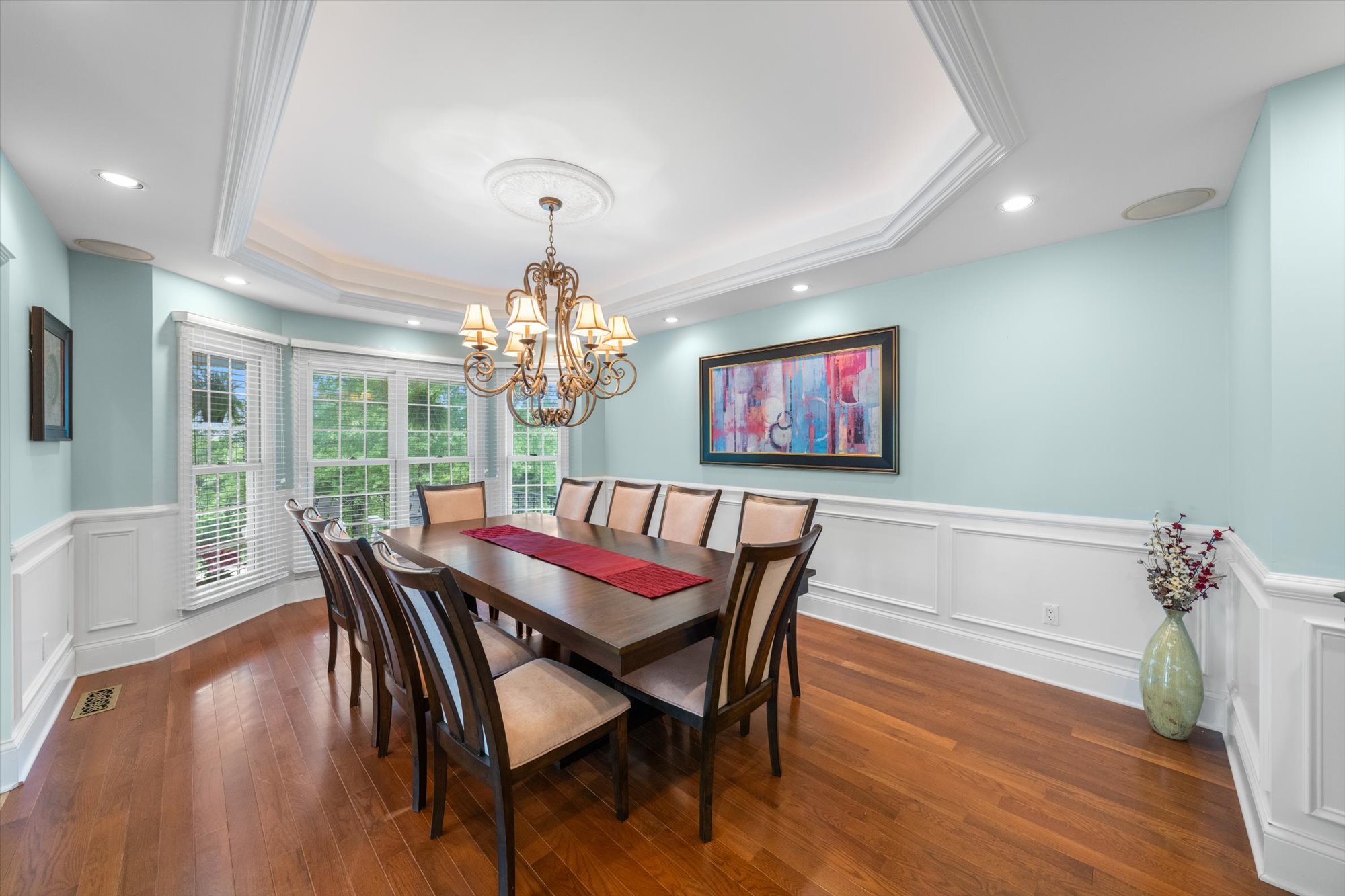 Sevierville, Tennessee, 37876-5201, United States, 3 Bedrooms Bedrooms, ,4 BathroomsBathrooms,Residential,For Sale,1810595