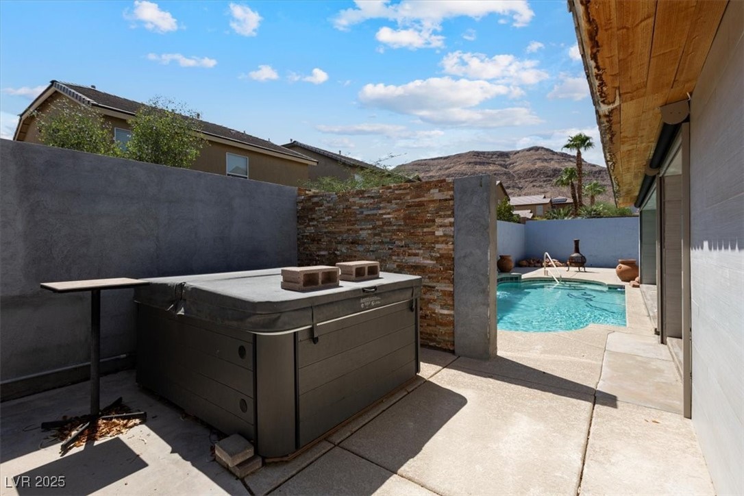 Las Vegas, Nevada, 89148, United States, 3 Bedrooms Bedrooms, ,2 BathroomsBathrooms,Residential,For Sale,1941035