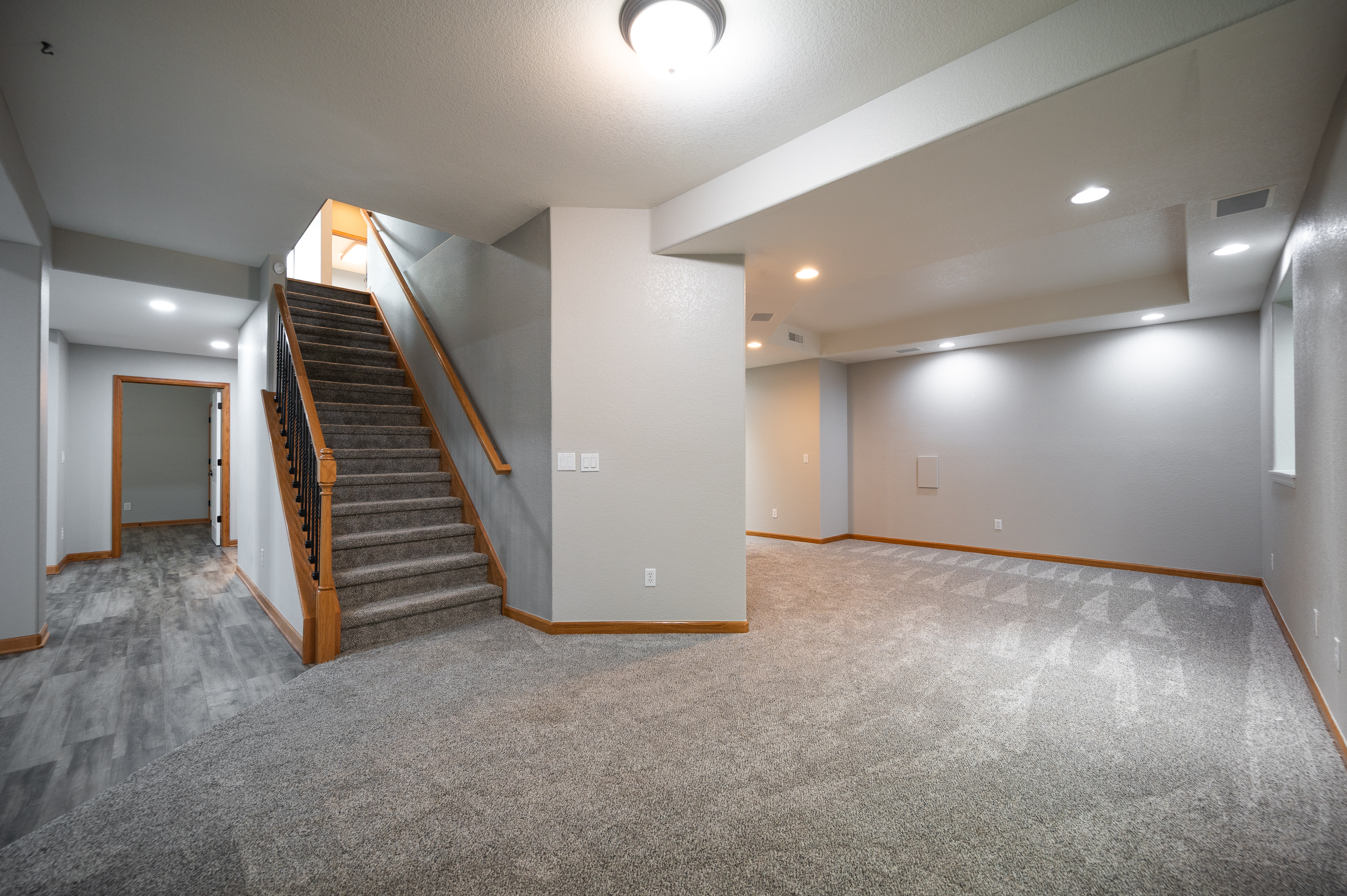  Stunning 5 bed, 5 bath home loaded with upgrades and improvements - 物件實景