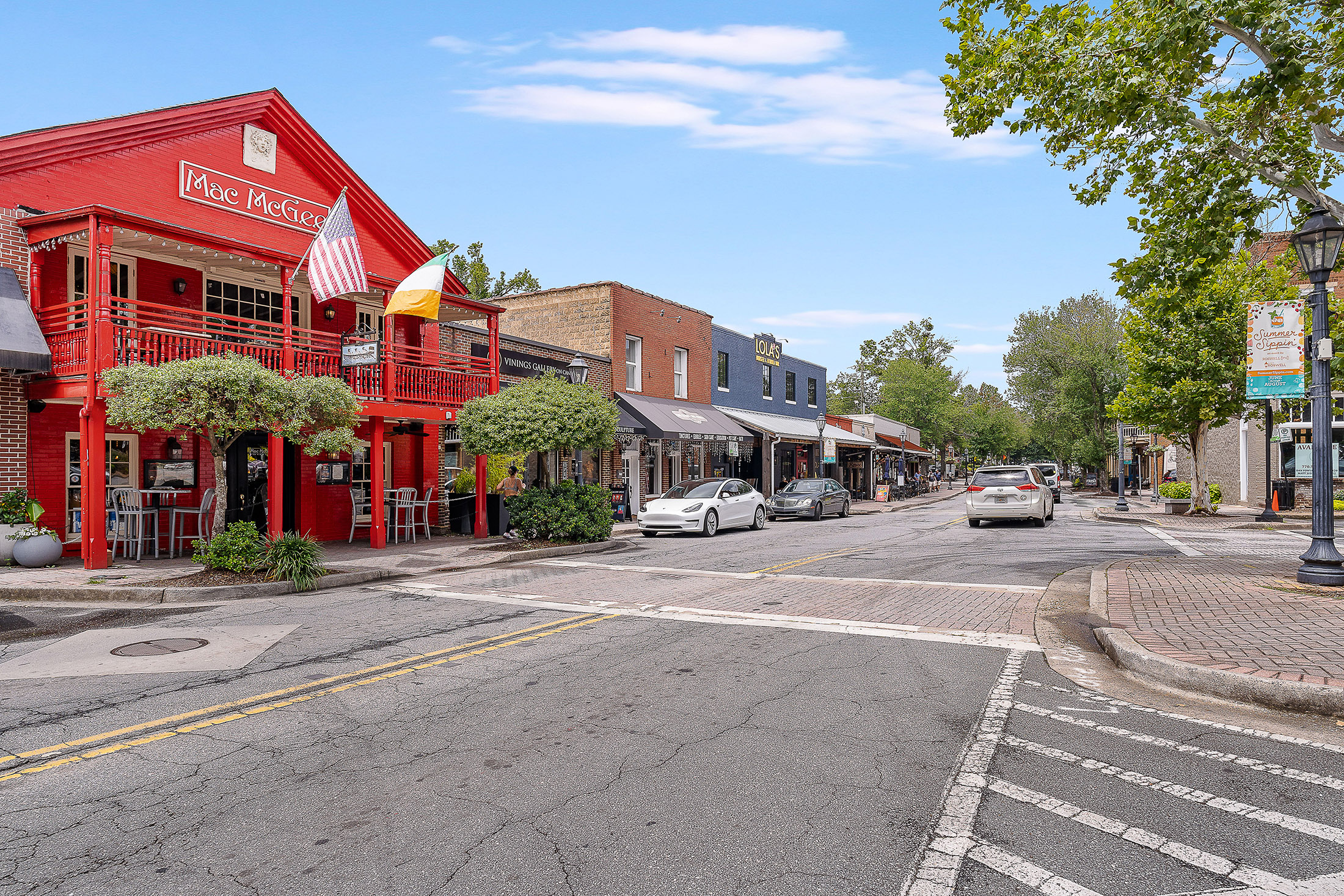  Smart Updates and Superb Location in Roswell - 物件實景